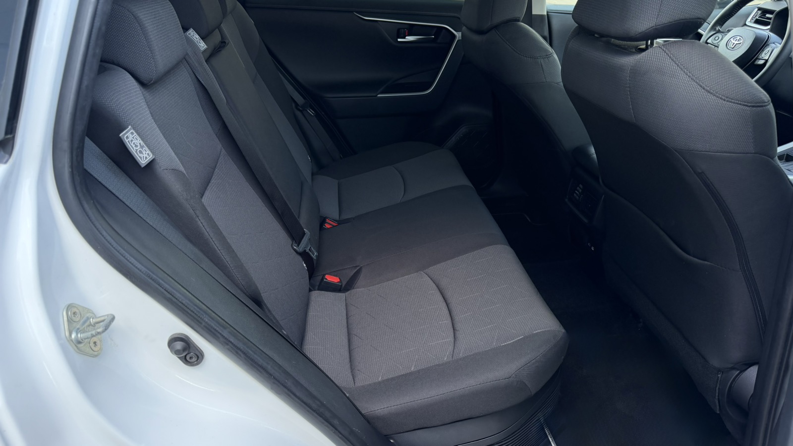 Toyota RAV4 2025 року, Універсал, Тойота Центр Одеса "Інжпроект", м.Одеса | Фото № 7 Toyota RAV4 2025 року з пробігом 58152 км, Універсал, Тойота Центр Одеса "Інжпроект", м.Одеса - 1700000 ГРН | Фото № 7