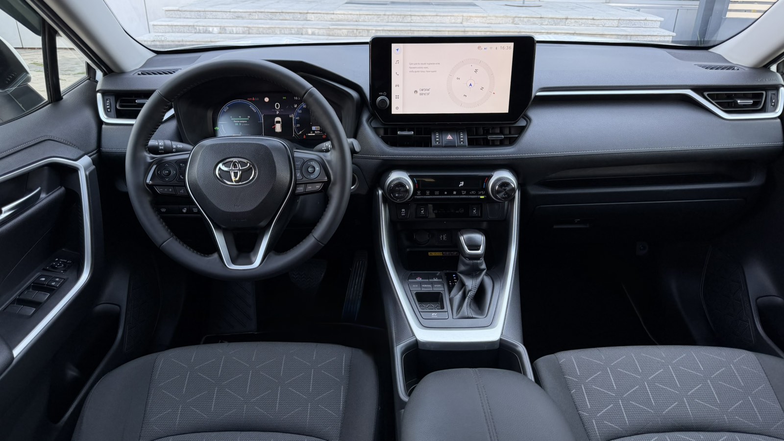 Toyota RAV4 2025 року, Універсал, Тойота Центр Одеса "Інжпроект", м.Одеса | Фото № 8 Toyota RAV4 2025 року з пробігом 58152 км, Універсал, Тойота Центр Одеса "Інжпроект", м.Одеса - 1700000 ГРН | Фото № 8