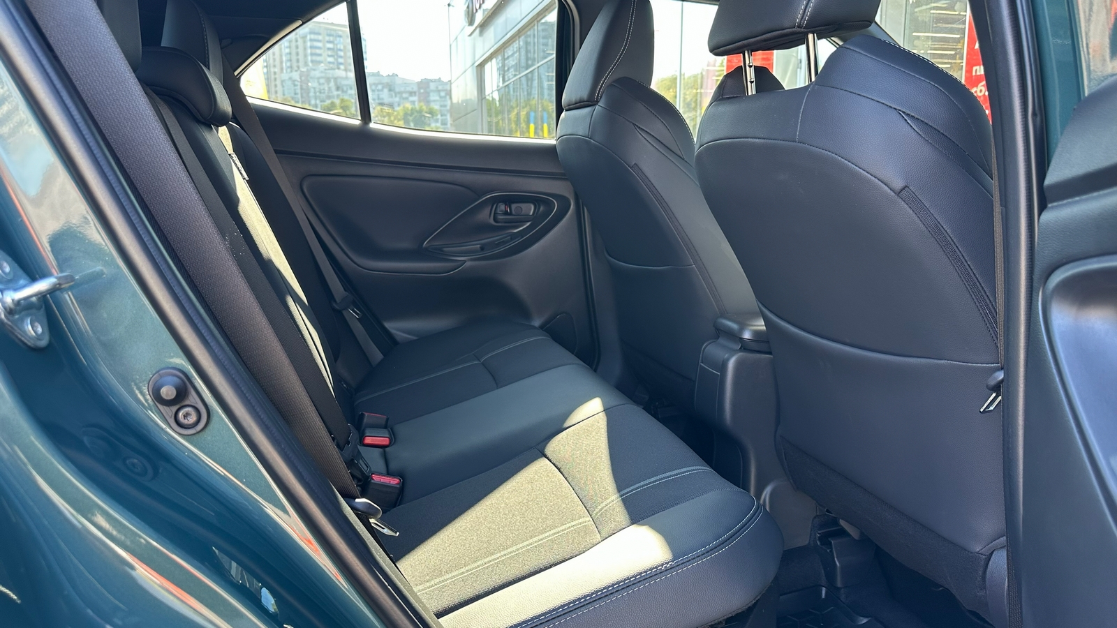 Toyota YARIS CROSS 2025 року, Хетчбек, Тойота Центр Харків "Артсіті", м.Харків | Фото № 7 Toyota YARIS CROSS 2025 року з пробігом 1178 км, Хетчбек, Тойота Центр Харків "Артсіті", м.Харків - 1430270 ГРН | Фото № 7