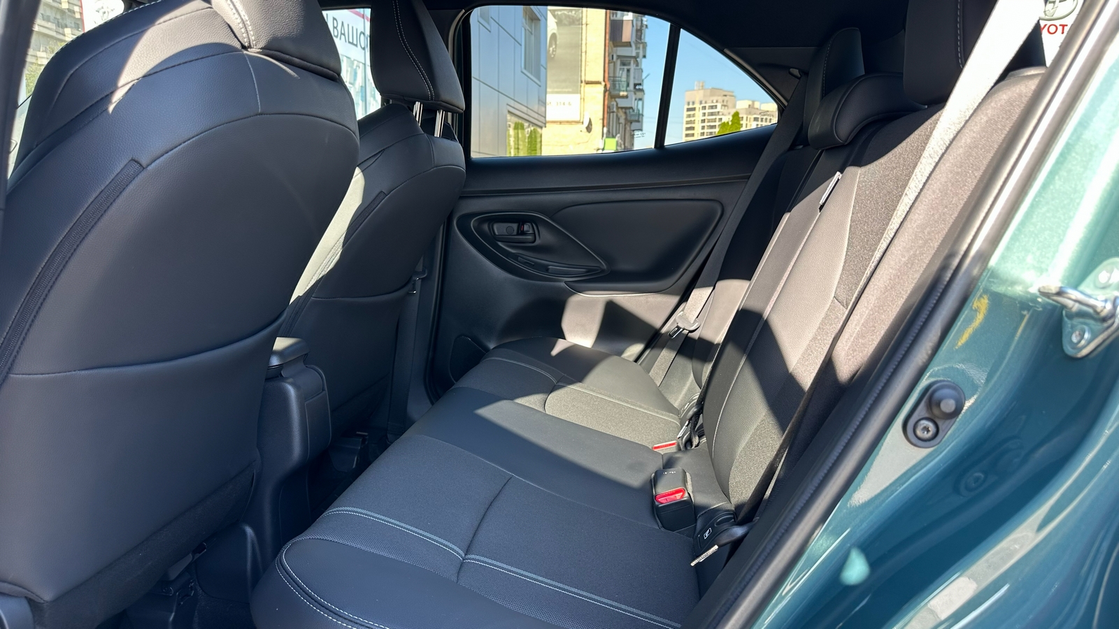 Toyota YARIS CROSS 2025 року, Хетчбек, Тойота Центр Харків "Артсіті", м.Харків | Фото № 11 Toyota YARIS CROSS 2025 року з пробігом 1178 км, Хетчбек, Тойота Центр Харків "Артсіті", м.Харків - 1430270 ГРН | Фото № 11