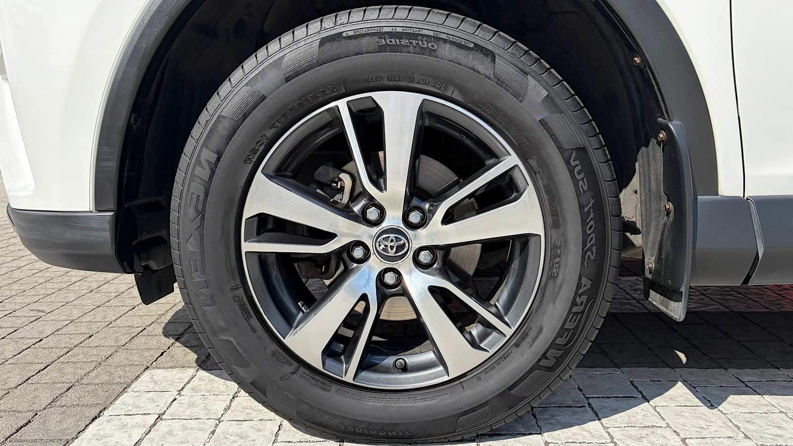 Toyota RAV4 2018 року, Універсал, Тойота Центр Запоріжжя "Восток Автомир", м.Запоріжжя | Фото № 19 Toyota RAV4 2018 року з пробігом 177000 км, Універсал, Тойота Центр Запоріжжя "Восток Автомир", м.Запоріжжя - 810880 ГРН | Фото № 19