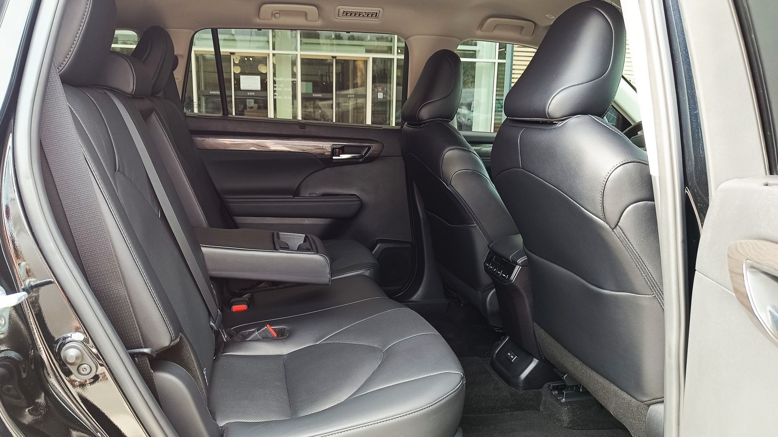 Toyota HIGHLANDER 2024 року з пробігом 26216 км, Універсал, Тойота Центр Київ "ВіДі Автострада", м.Київ - 2550000 ГРН | Фото № 7