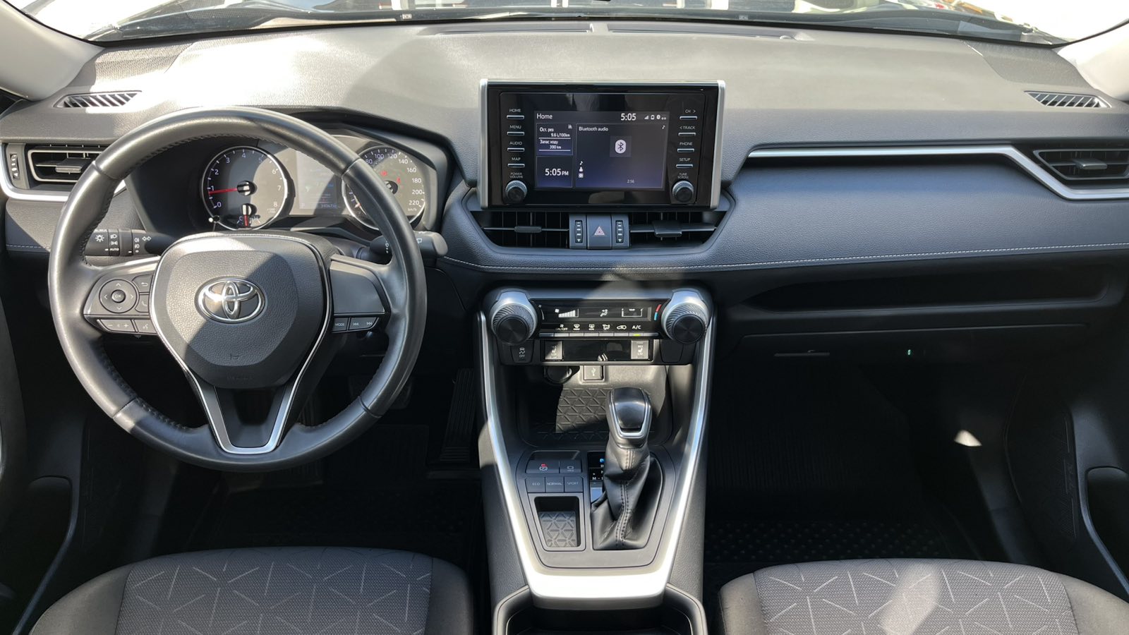Toyota RAV4 2020 року, Універсал, Тойота Центр Хмельницький "Гранд Мотор", м.Хмельницький | Фото № 8 Toyota RAV4 2020 року з пробігом 34053 км, Універсал, Тойота Центр Хмельницький "Гранд Мотор", м.Хмельницький - 1180870 ГРН | Фото № 8