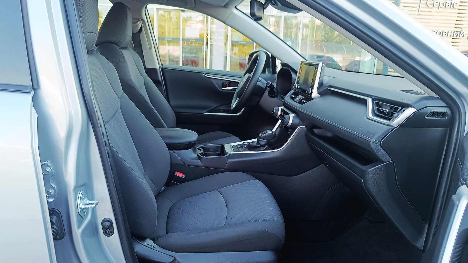 Toyota RAV4 2020 року, Універсал, Тойота Центр Київ "ВіДі Автострада", м.Київ | Фото № 6 Toyota RAV4 2020 року з пробігом 91984 км, Універсал, Тойота Центр Київ "ВіДі Автострада", м.Київ - 1200000 ГРН | Фото № 6