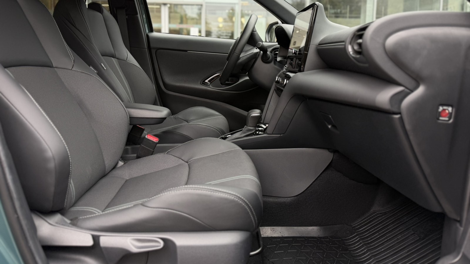 Toyota YARIS CROSS 2025 року, Хетчбек, Тойота Центр Луцьк "Автоконцепт", м.Луцьк | Фото № 6 Toyota YARIS CROSS 2025 року з пробігом 488 км, Хетчбек, Тойота Центр Луцьк "Автоконцепт", м.Луцьк - 1430270 ГРН | Фото № 6