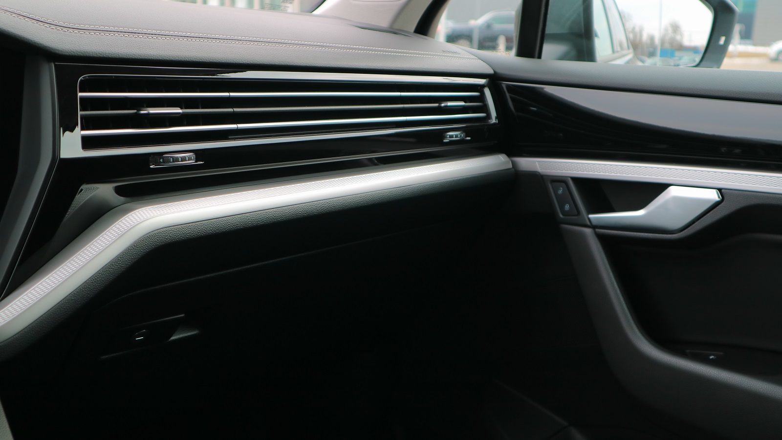 Інші авто VOLKSWAGEN TOUAREG 2019 року з пробігом 169208 км, Універсал, Тойота Центр Київ "Автосаміт Укравто Столичне", м.Київ - 1481000 ГРН | Фото № 17