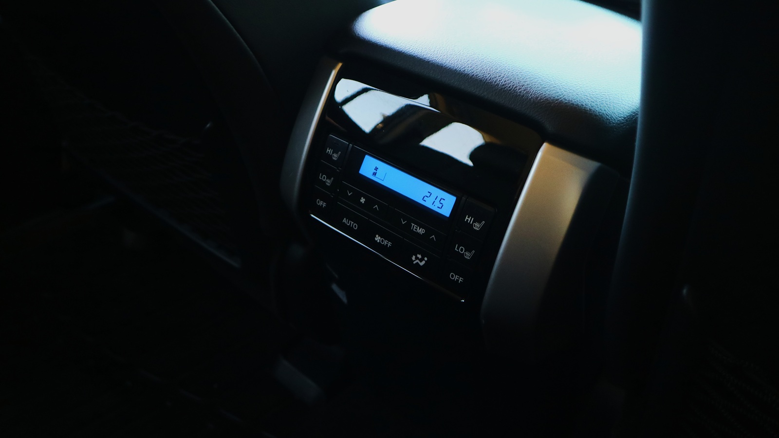 Toyota LAND CRUISER PRADO 2021 року, Універсал, Тойота Центр Київ "Автосаміт Укравто Столичне", м.Київ | Фото № 18 Toyota LAND CRUISER PRADO 2021 року з пробігом 79618 км, Універсал, Тойота Центр Київ "Автосаміт Укравто Столичне", м.Київ - 2217000 ГРН | Фото № 18