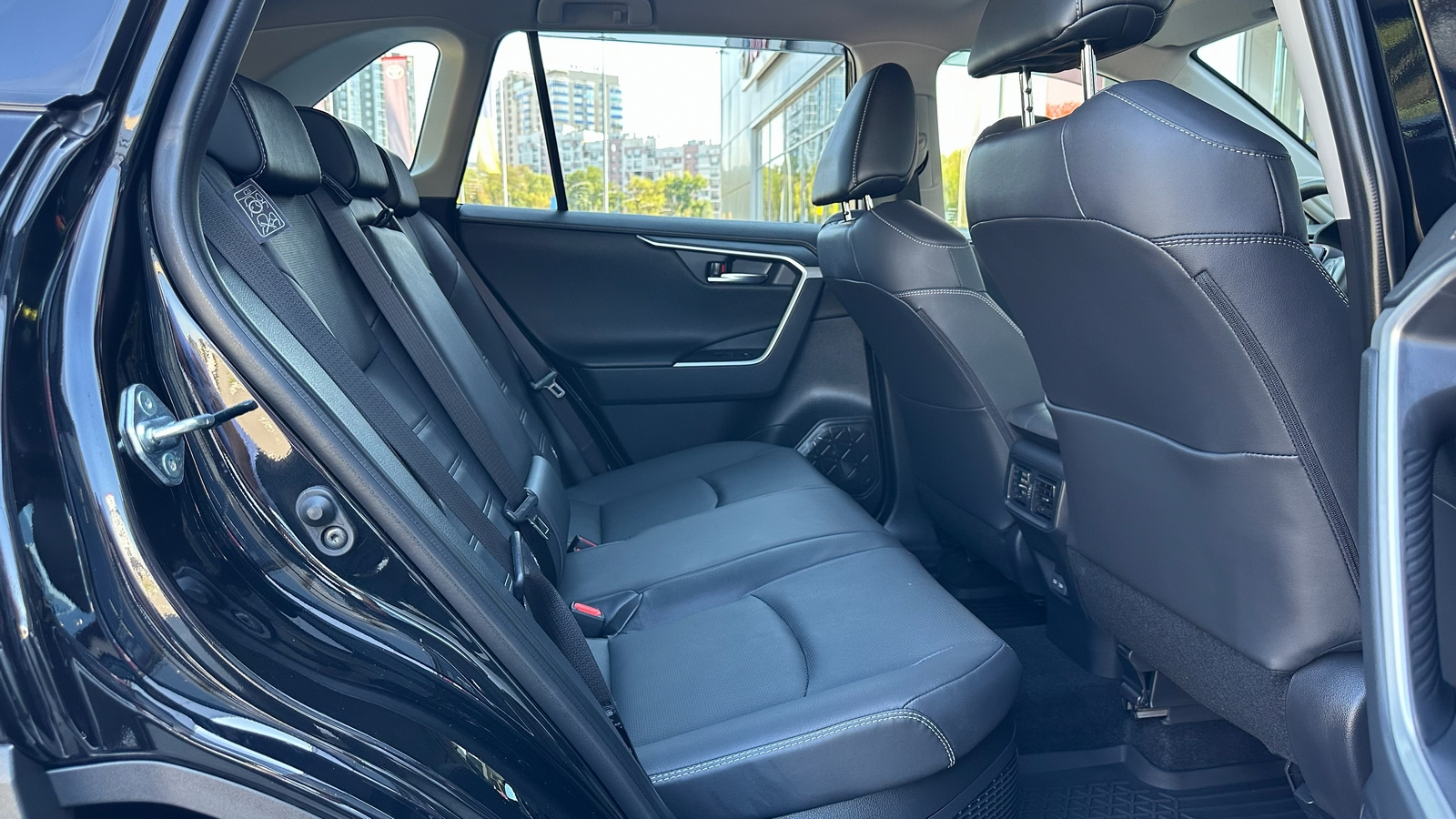 Toyota RAV4 2025 року з пробігом 9849 км, Універсал, Тойота Центр Харків "Артсіті", м.Харків - 2088000 ГРН | Фото № 7