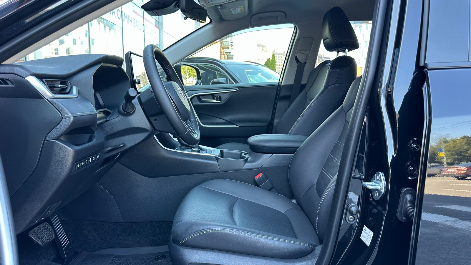 Toyota RAV4 2025 року з пробігом 9849 км, Універсал, Тойота Центр Харків "Артсіті", м.Харків - 2088000 ГРН | Фото № 12