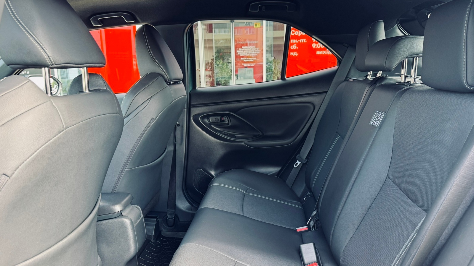 Toyota YARIS CROSS 2025 року з пробігом 1330 км, Хетчбек, Тойота Центр Івано-Франківськ "Класик-Авто", м.Івано-Франківськ - 1476000 ГРН | Фото № 11