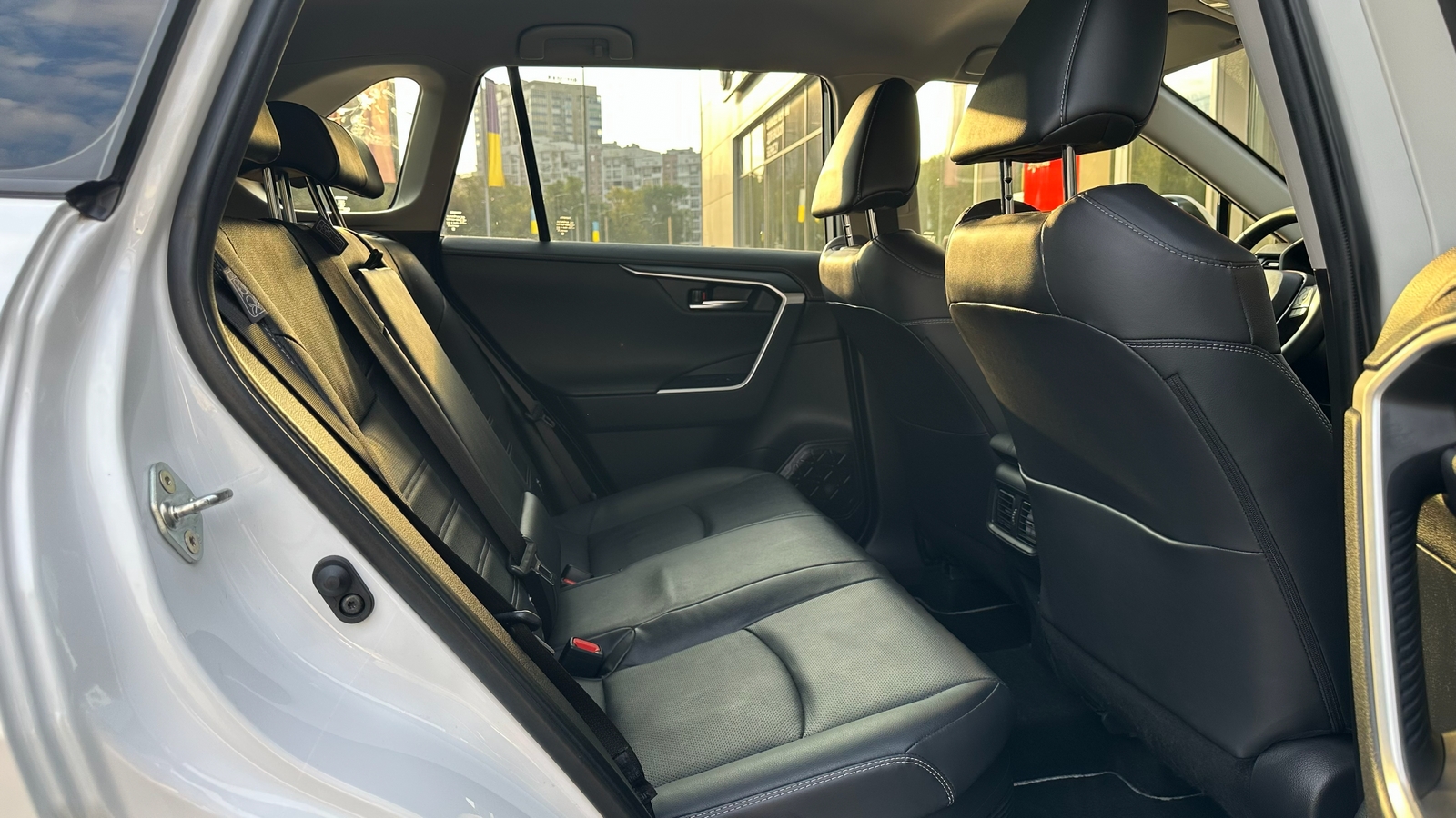 Toyota RAV4 2024 року з пробігом 18000 км, Універсал, Тойота Центр Харків "Артсіті", м.Харків - 2056500 ГРН | Фото № 7