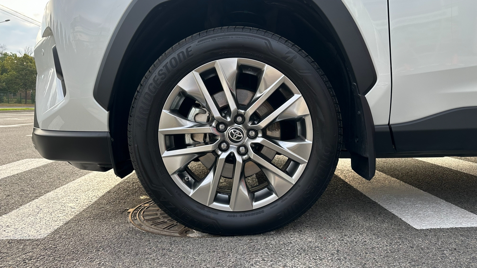 Toyota RAV4 2024 року з пробігом 18000 км, Універсал, Тойота Центр Харків "Артсіті", м.Харків - 2056500 ГРН | Фото № 16