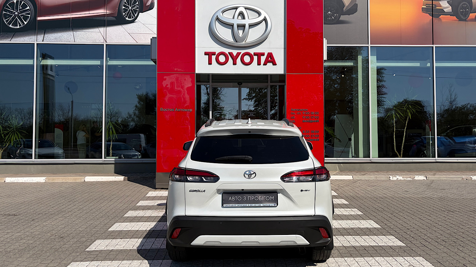 Toyota COROLLA CROSS 2024 року, Універсал, Тойота Центр Запоріжжя "Восток Автомир", м.Запоріжжя | Фото № 4 Toyota COROLLA CROSS 2024 року з пробігом 11800 км, Універсал, Тойота Центр Запоріжжя "Восток Автомир", м.Запоріжжя - 1621760 ГРН | Фото № 4