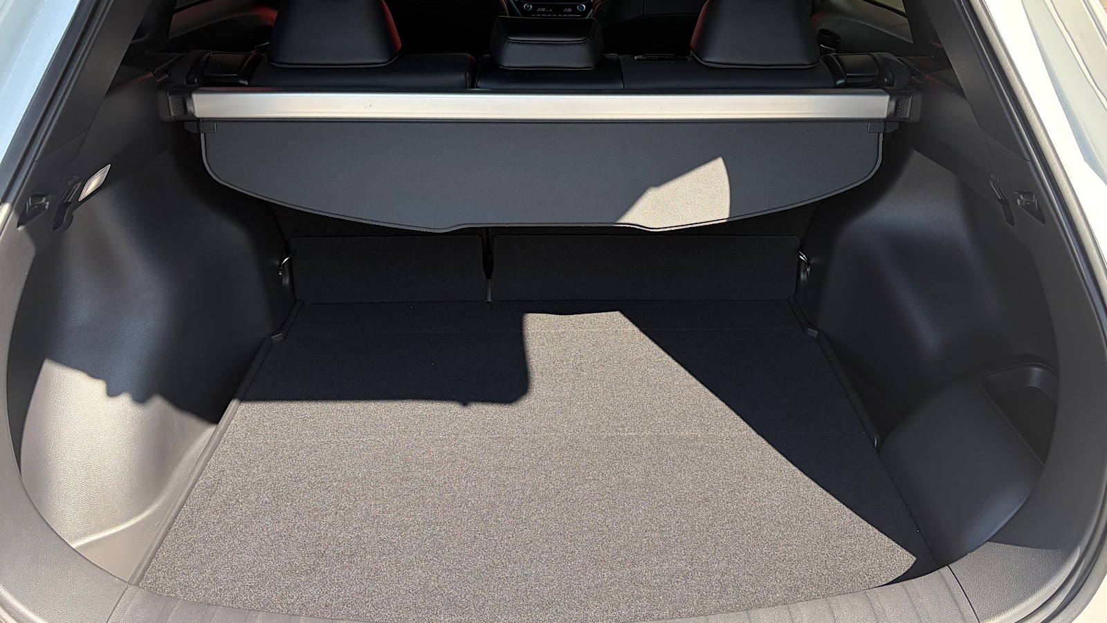 Toyota COROLLA CROSS 2024 року, Універсал, Тойота Центр Запоріжжя "Восток Автомир", м.Запоріжжя | Фото № 10 Toyota COROLLA CROSS 2024 року з пробігом 11800 км, Універсал, Тойота Центр Запоріжжя "Восток Автомир", м.Запоріжжя - 1621760 ГРН | Фото № 10