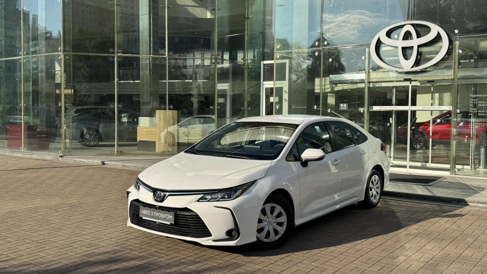 Toyota COROLLA 2019 року, Седан, Тойота Центр Київ "Автосаміт Укравто", м.Київ | Фото № 1 Toyota COROLLA 2019 року з пробігом 112948 км, Седан, Тойота Центр Київ "Автосаміт Укравто", м.Київ - 843000 ГРН | Фото № 1