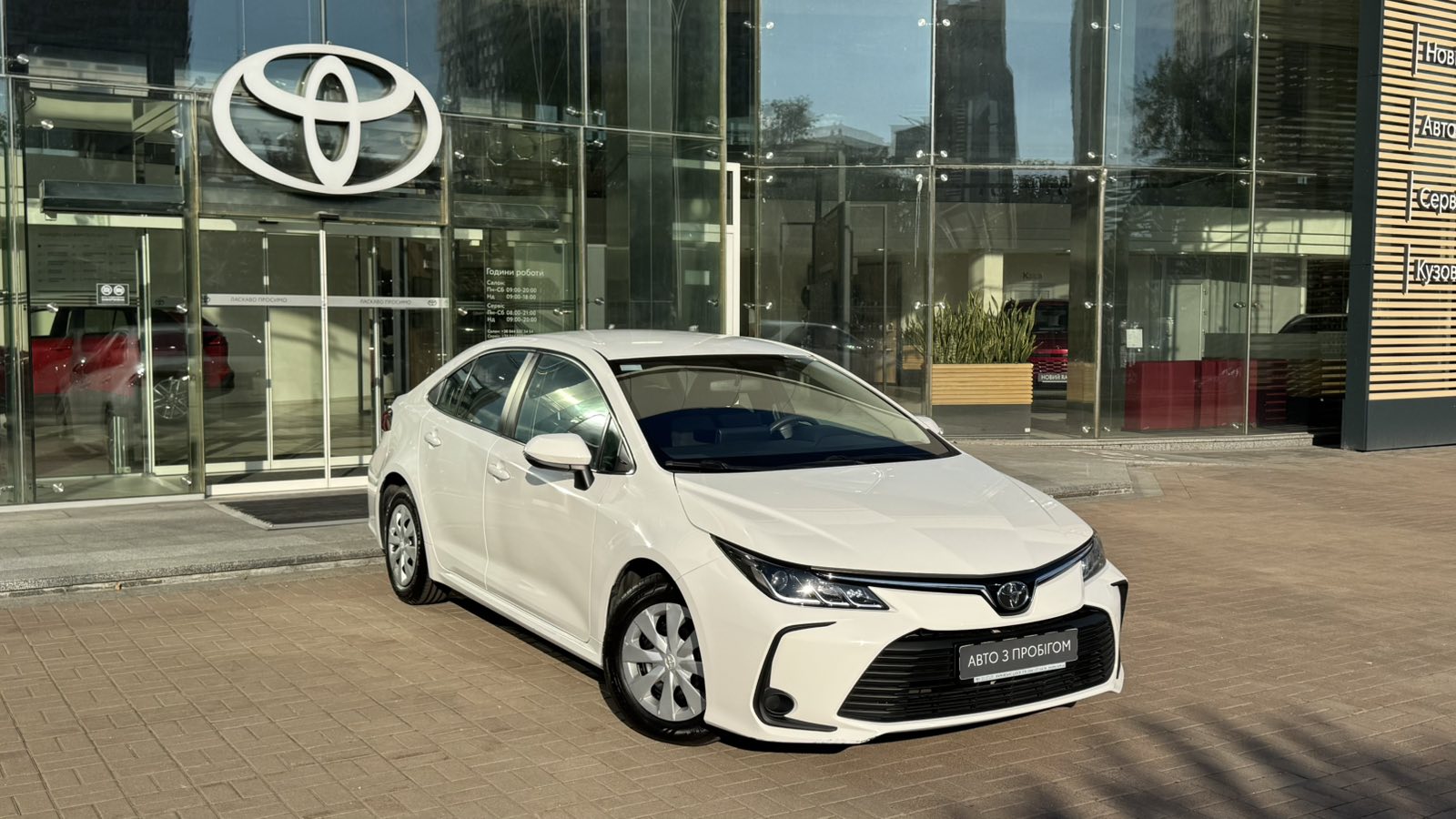 Toyota COROLLA 2019 року, Седан, Тойота Центр Київ "Автосаміт Укравто", м.Київ | Фото № 18 Toyota COROLLA 2019 року з пробігом 112948 км, Седан, Тойота Центр Київ "Автосаміт Укравто", м.Київ - 843000 ГРН | Фото № 18