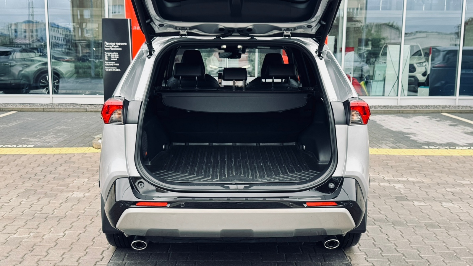 Toyota RAV4 2024 року, Універсал, Тойота Центр Івано-Франківськ "Класик-Авто", м.Івано-Франківськ | Фото № 10 Toyota RAV4 2024 року з пробігом 49455 км, Універсал, Тойота Центр Івано-Франківськ "Класик-Авто", м.Івано-Франківськ - 1998000 ГРН | Фото № 10