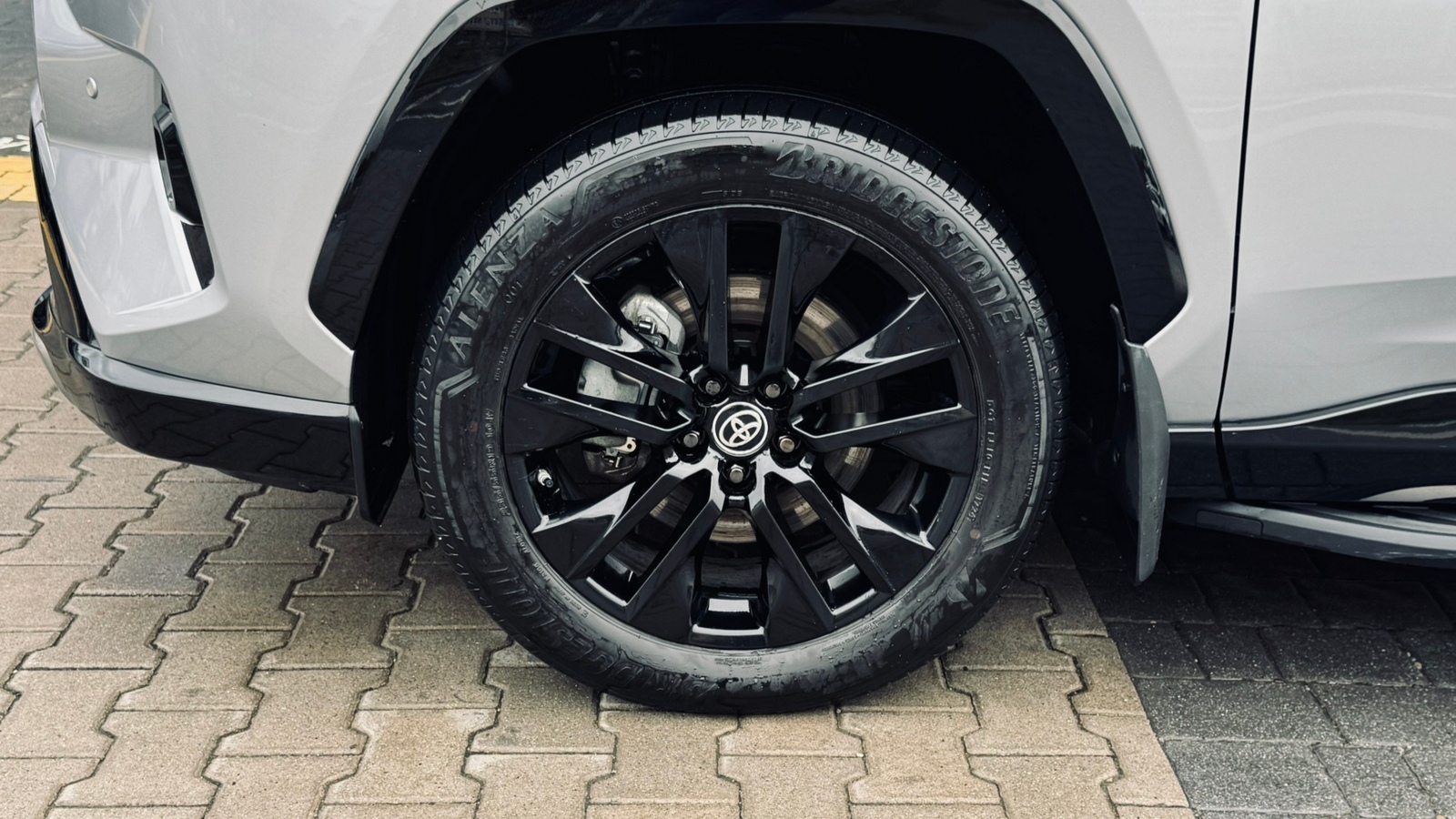 Toyota RAV4 2024 року, Універсал, Тойота Центр Івано-Франківськ "Класик-Авто", м.Івано-Франківськ | Фото № 15 Toyota RAV4 2024 року з пробігом 49455 км, Універсал, Тойота Центр Івано-Франківськ "Класик-Авто", м.Івано-Франківськ - 1998000 ГРН | Фото № 15