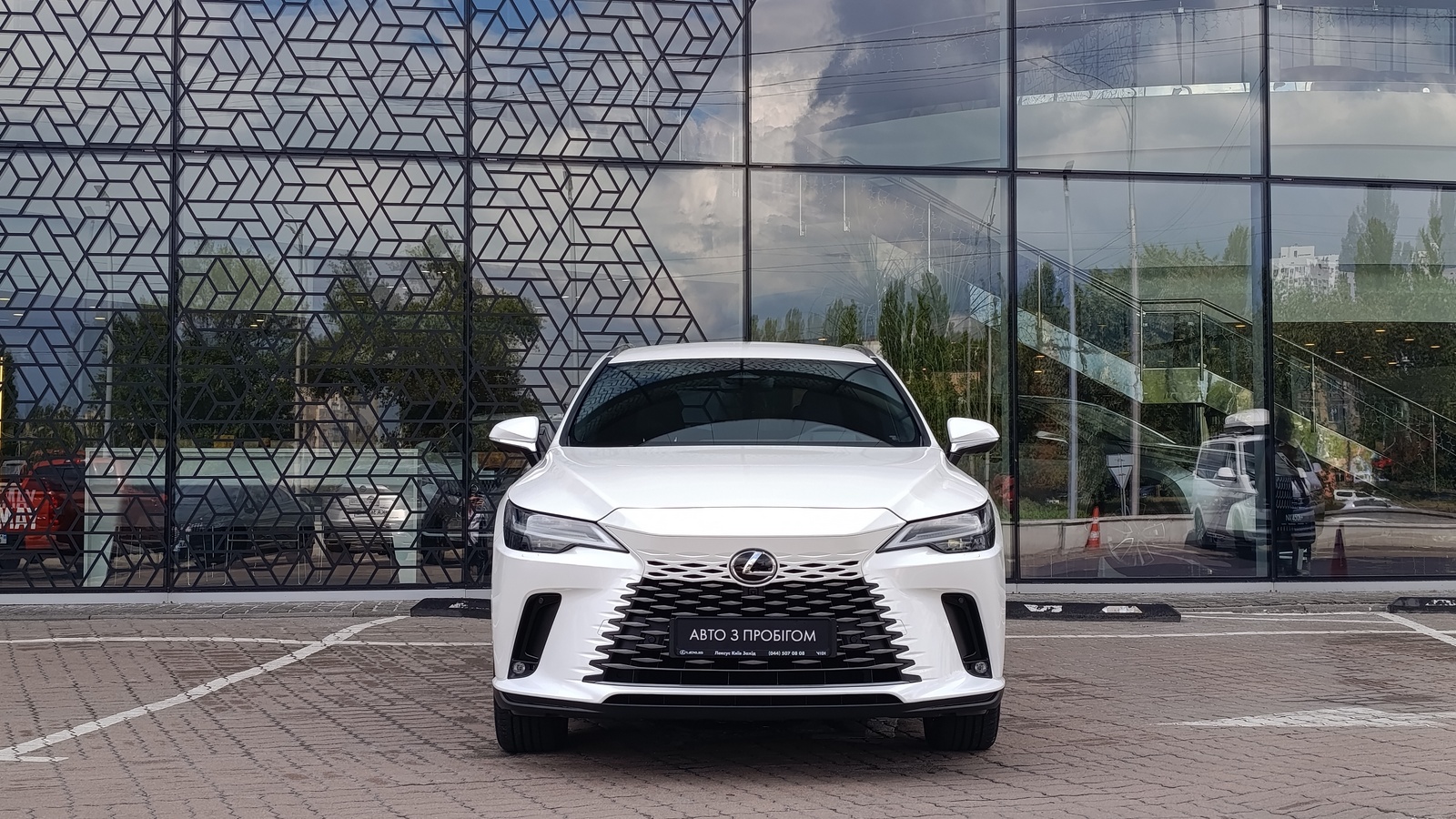 Lexus RX 450h+ 2025 року, Універсал, Лексус Київ Захід, м.Київ | Фото № 5 Lexus RX 450h+ 2025 року з пробігом 3599 км, Універсал, Лексус Київ Захід, м.Київ - 4400000 ГРН | Фото № 5