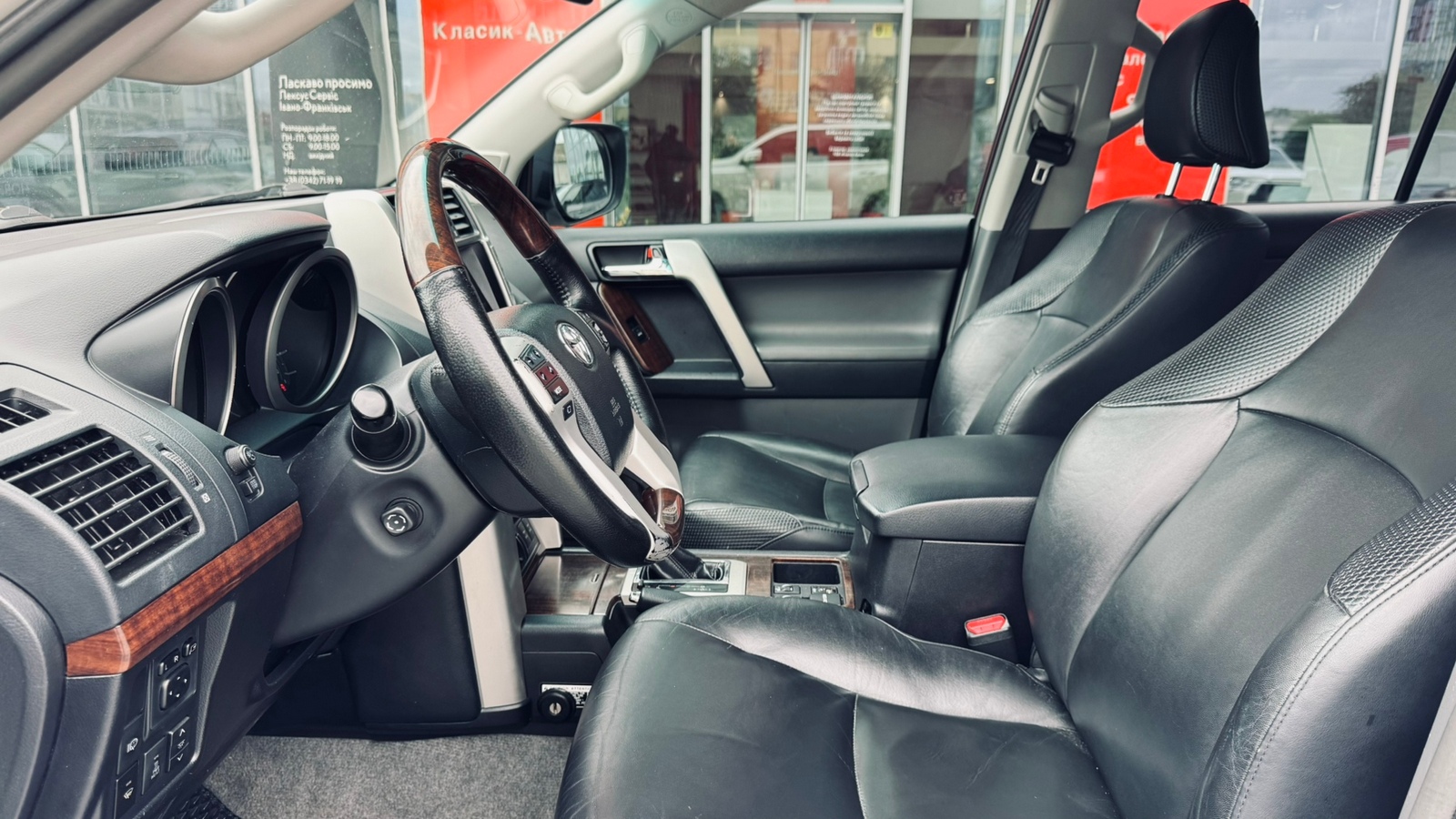 Toyota LAND CRUISER PRADO 2010 року з пробігом 291144 км, Універсал, Тойота Центр Івано-Франківськ "Класик-Авто", м.Івано-Франківськ - 1035000 ГРН | Фото № 12