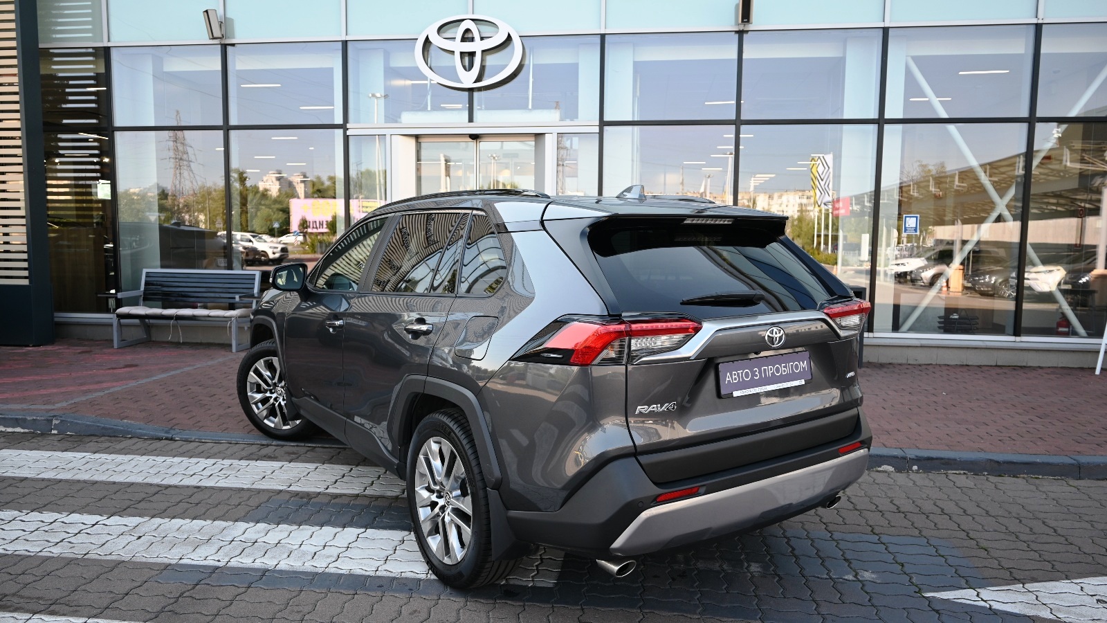 Toyota RAV4 2023 року, Універсал, Тойота Центр Київ "Сіті Плаза", м.Київ | Фото № 2 Toyota RAV4 2023 року з пробігом 73172 км, Універсал, Тойота Центр Київ "Сіті Плаза", м.Київ - 1473759 ГРН | Фото № 2
