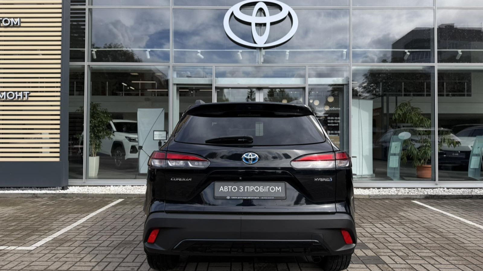 Toyota COROLLA CROSS 2023 року, Універсал, Тойота Центр Луцьк "Автоконцепт", м.Луцьк | Фото № 4 Toyota COROLLA CROSS 2023 року з пробігом 52310 км, Універсал, Тойота Центр Луцьк "Автоконцепт", м.Луцьк - 1400000 ГРН | Фото № 4