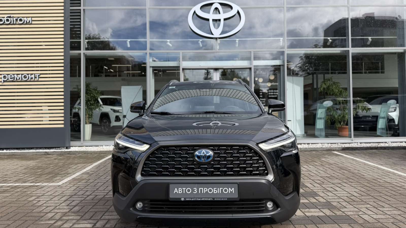 Toyota COROLLA CROSS 2023 року, Універсал, Тойота Центр Луцьк "Автоконцепт", м.Луцьк | Фото № 5 Toyota COROLLA CROSS 2023 року з пробігом 52310 км, Універсал, Тойота Центр Луцьк "Автоконцепт", м.Луцьк - 1400000 ГРН | Фото № 5