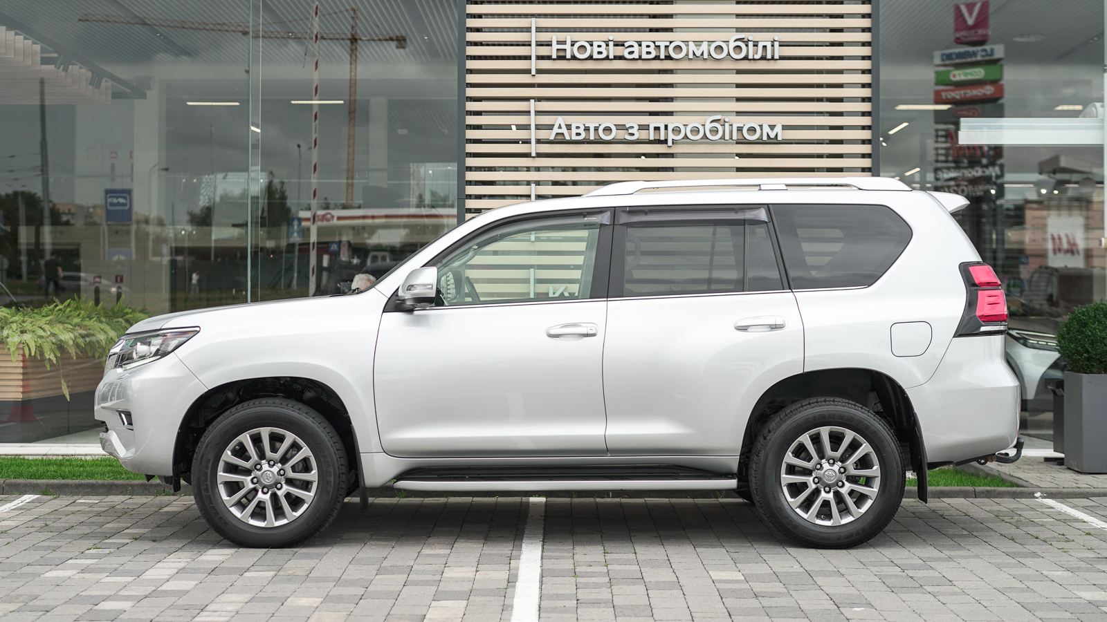 Toyota LAND CRUISER PRADO 2020 року з пробігом 86925 км, Універсал, Тойота Центр Львів "Діамант", м.Львів - 2155200 ГРН | Фото № 3
