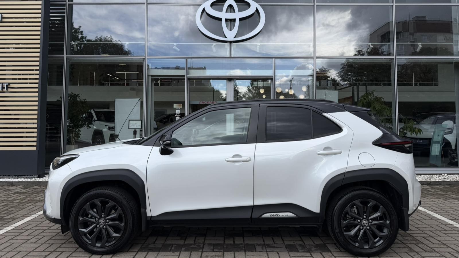 Toyota YARIS CROSS 2024 року, Хетчбек, Тойота Центр Луцьк "Автоконцепт", м.Луцьк | Фото № 3 Toyota YARIS CROSS 2024 року з пробігом 46342 км, Хетчбек, Тойота Центр Луцьк "Автоконцепт", м.Луцьк - 1270000 ГРН | Фото № 3