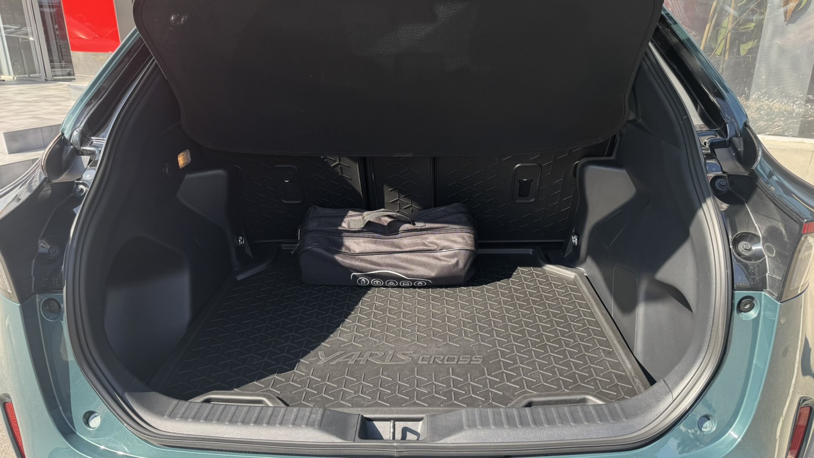 Toyota YARIS CROSS 2025 року, Універсал, Тойота Центр Одеса "ВіДі Пальміра", м.Одеса | Фото № 10 Toyota YARIS CROSS 2025 року з пробігом 9889 км, Універсал, Тойота Центр Одеса "ВіДі Пальміра", м.Одеса - 1400000 ГРН | Фото № 10