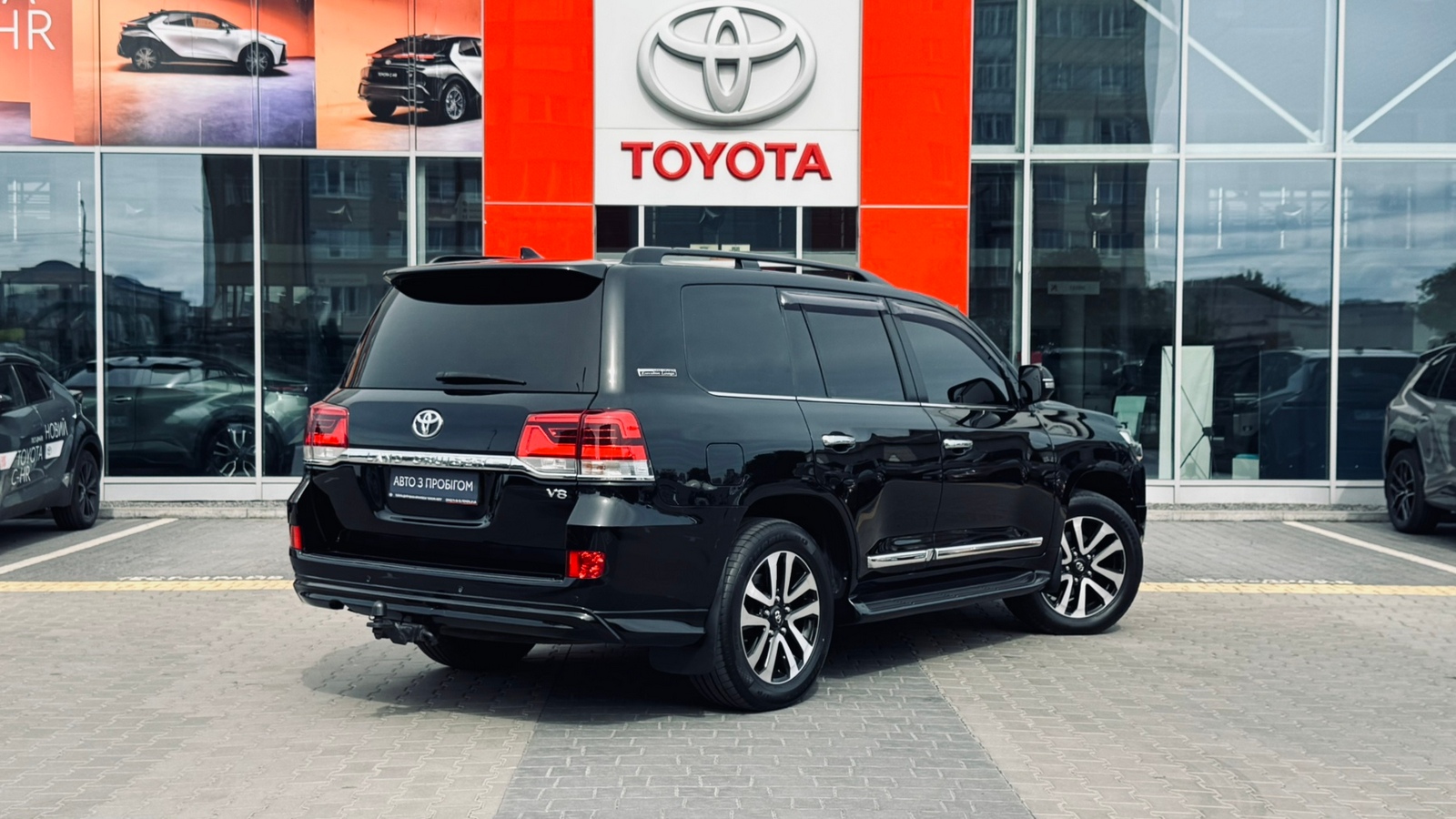 Toyota LAND CRUISER 2018 року, Універсал, Тойота Центр Івано-Франківськ "Класик-Авто", м.Івано-Франківськ | Фото № 18 Toyota LAND CRUISER 2018 року з пробігом 143651 км, Універсал, Тойота Центр Івано-Франківськ "Класик-Авто", м.Івано-Франківськ - 2267450 ГРН | Фото № 18