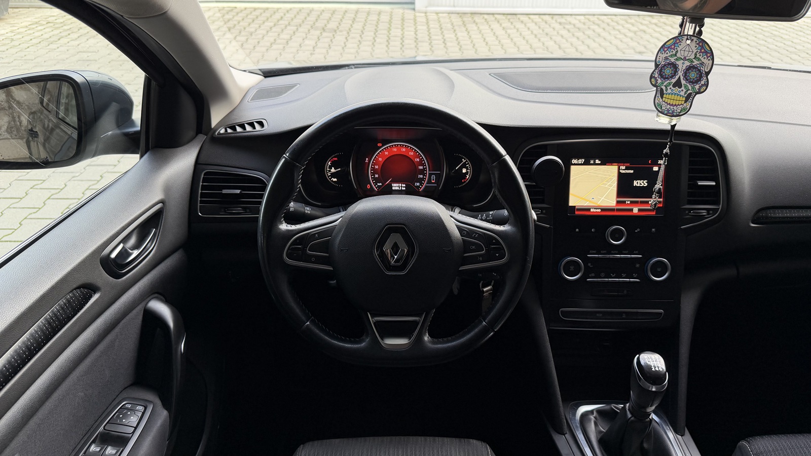 Інші авто RENAULT MEGANE 2016 року, Універсал, Тойота Центр Миколаїв "КиТ-Т", м.Миколаїв | Фото № 9 Інші авто RENAULT MEGANE 2016 року з пробігом 161131 км, Універсал, Тойота Центр Миколаїв "КиТ-Т", м.Миколаїв - 488320 ГРН | Фото № 9