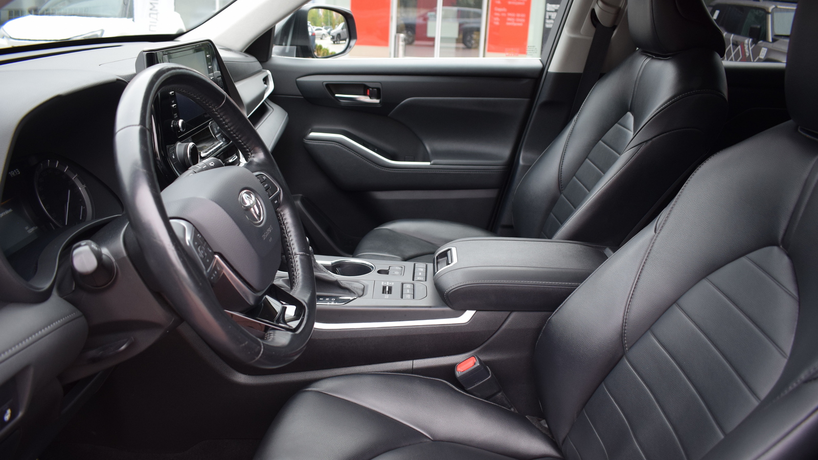 Toyota HIGHLANDER 2020 року з пробігом 102354 км, Універсал, Тойота Центр Житомир "Стар - Кар", м.Житомир - 1593000 ГРН | Фото № 12