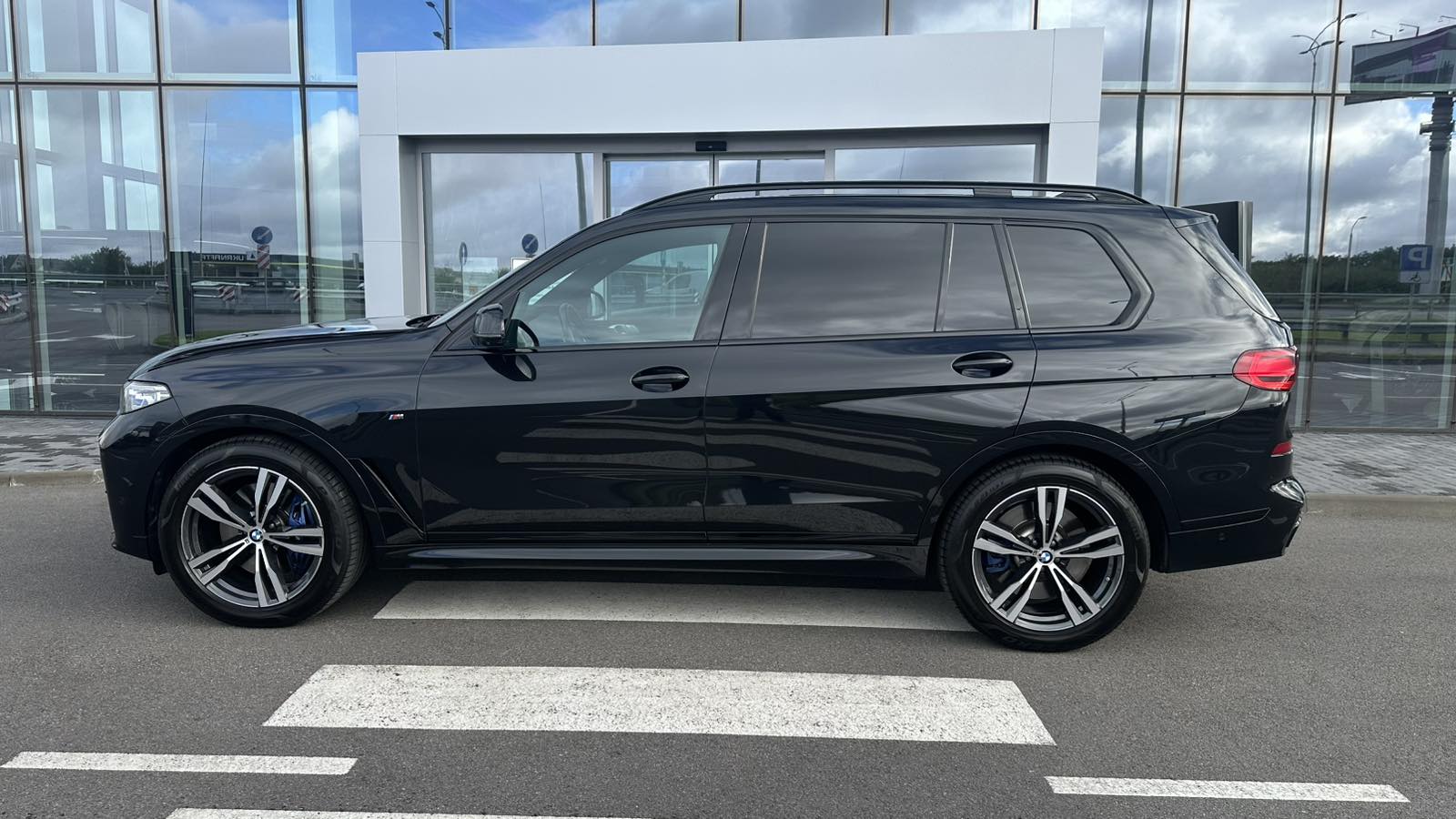 Інші авто BMW X7 2021 року, Універсал, Лексус Київ Аеропорт, м.Київ | Фото № 3 Інші авто BMW X7 2021 року з пробігом 92000 км, Універсал, Лексус Київ Аеропорт, м.Київ - 3272220 ГРН | Фото № 3