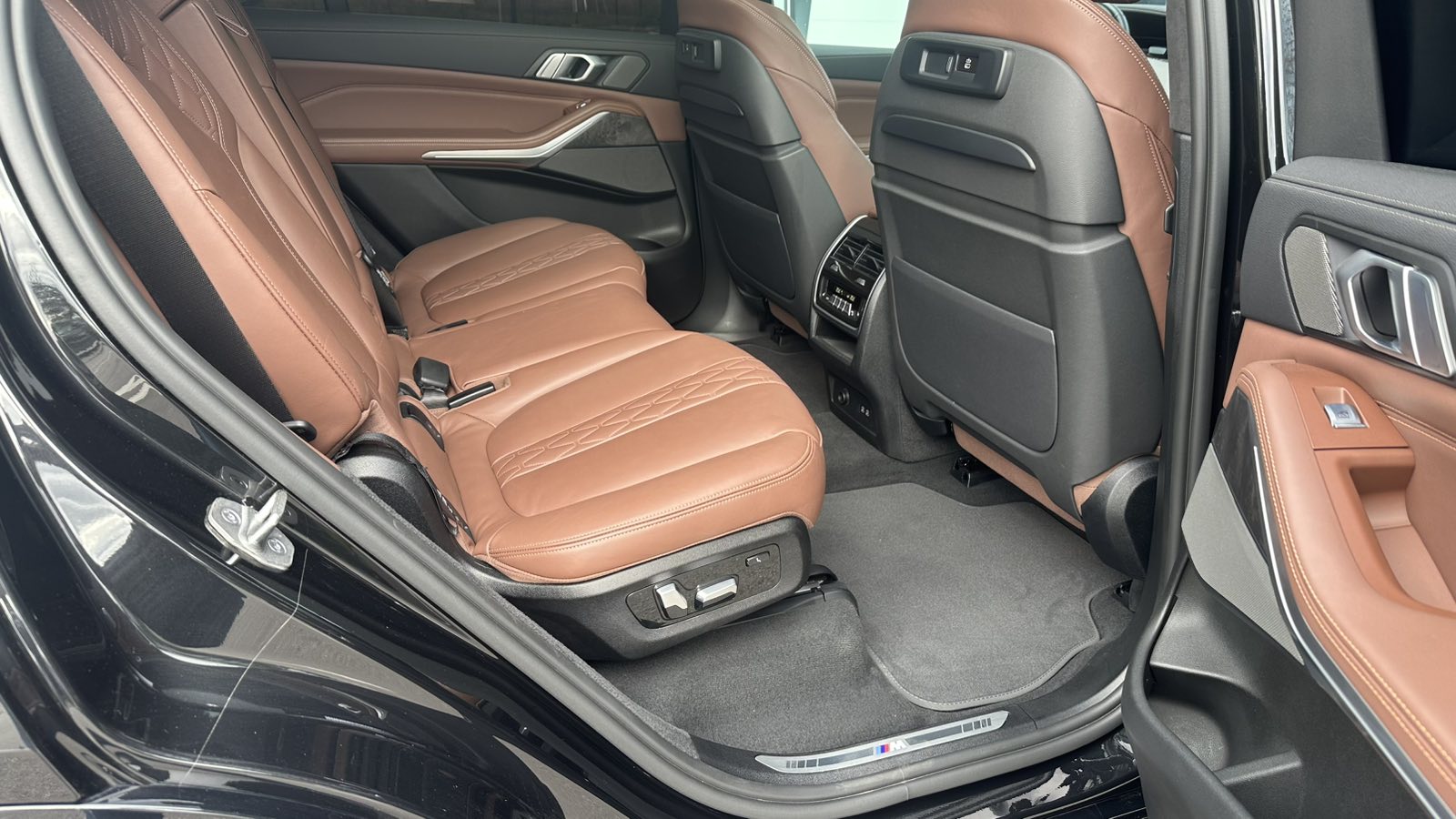 Інші авто BMW X7 2021 року, Універсал, Лексус Київ Аеропорт, м.Київ | Фото № 7 Інші авто BMW X7 2021 року з пробігом 92000 км, Універсал, Лексус Київ Аеропорт, м.Київ - 3272220 ГРН | Фото № 7