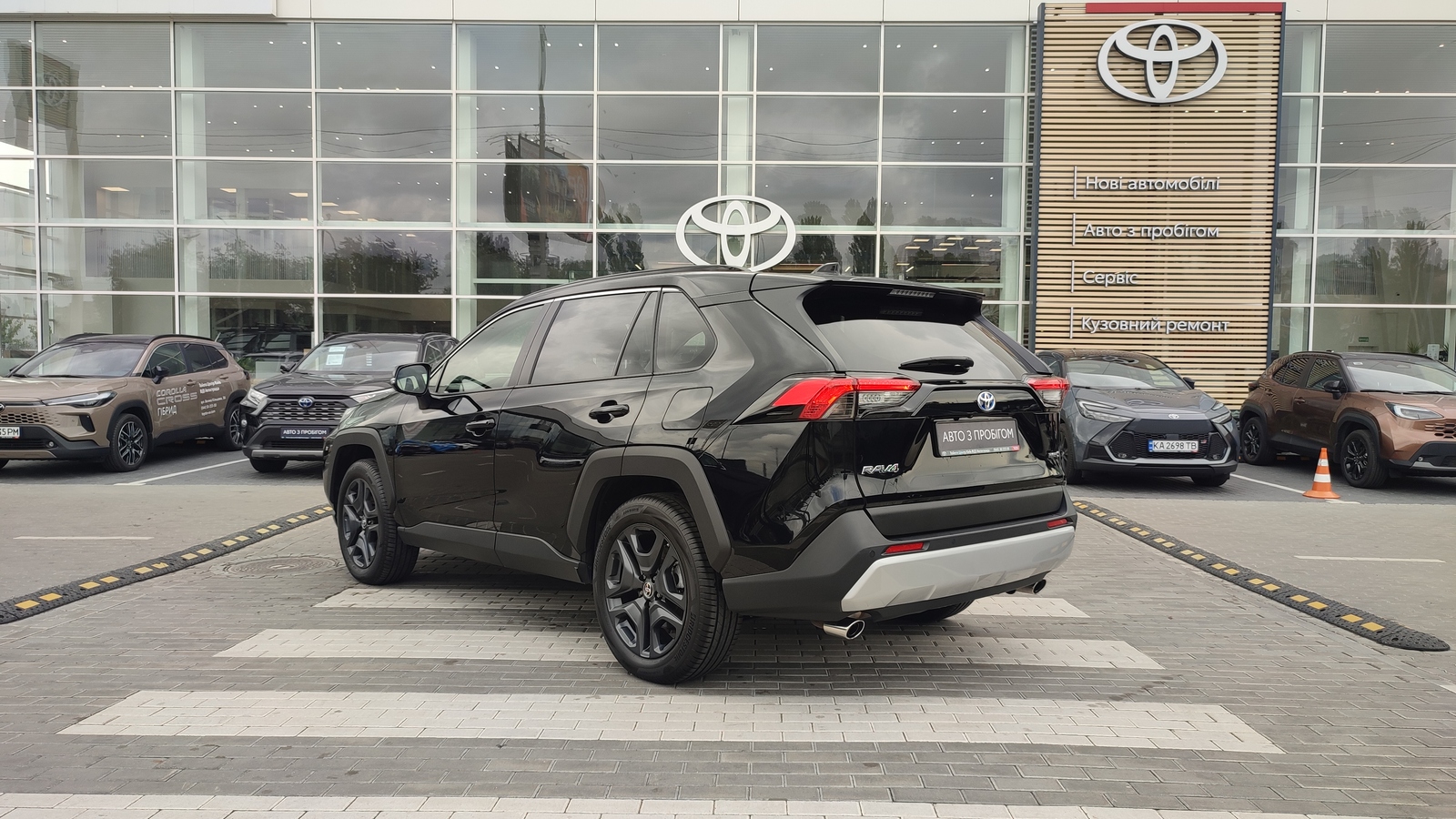 Toyota RAV4 2023 року з пробігом 52151 км, Універсал, Тойота Центр Київ "ВіДі Автострада", м.Київ - 1870000 ГРН | Фото № 2