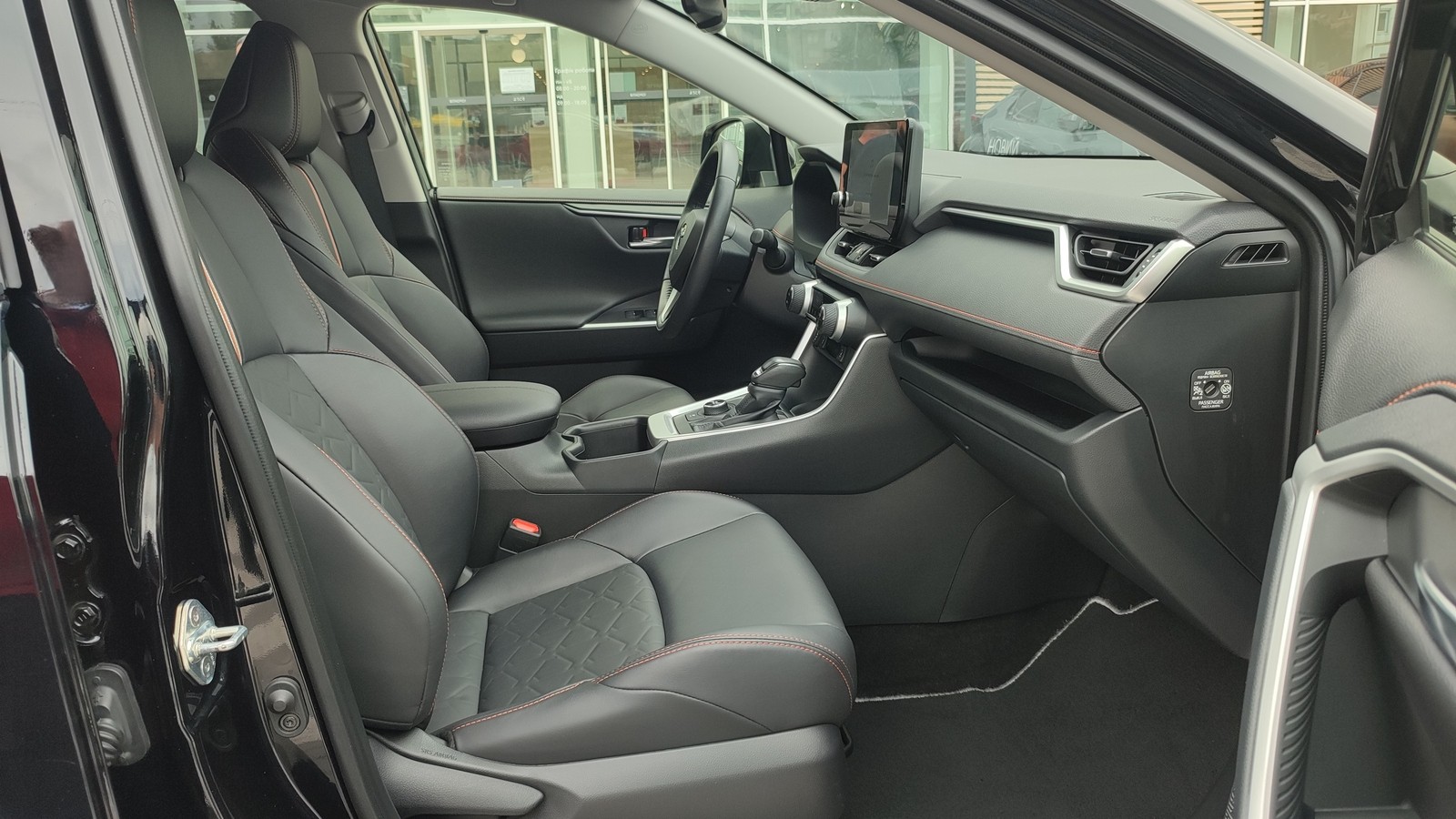 Toyota RAV4 2023 року з пробігом 52151 км, Універсал, Тойота Центр Київ "ВіДі Автострада", м.Київ - 1870000 ГРН | Фото № 6