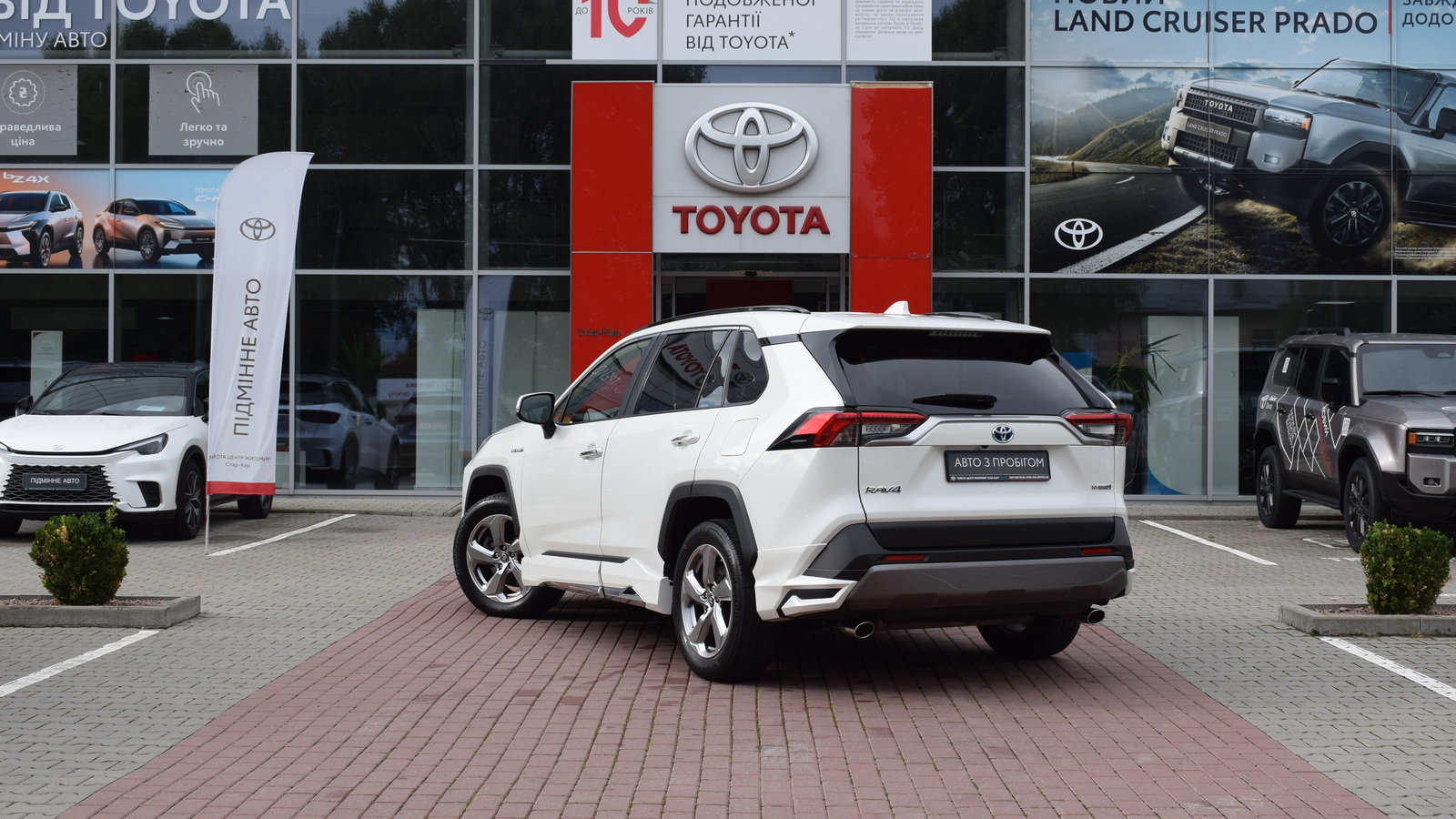 Toyota RAV4 2021 року з пробігом 87980 км, Універсал, Тойота Центр Житомир "Стар - Кар", м.Житомир - 1590400 ГРН | Фото № 2