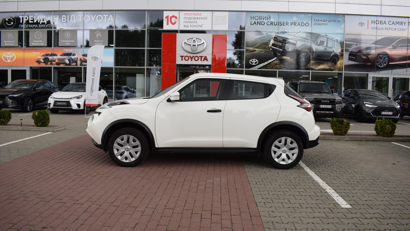 Інші авто NISSAN JUKE 2017 року, Хетчбек, Тойота Центр Житомир "Стар - Кар", м.Житомир | Фото № 3 Інші авто NISSAN JUKE 2017 року з пробігом 97554 км, Хетчбек, Тойота Центр Житомир "Стар - Кар", м.Житомир - 549000 ГРН | Фото № 3