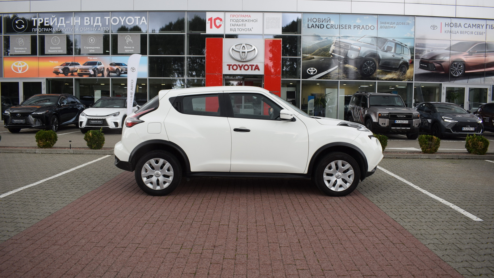Інші авто NISSAN JUKE 2017 року, Хетчбек, Тойота Центр Житомир "Стар - Кар", м.Житомир | Фото № 16 Інші авто NISSAN JUKE 2017 року з пробігом 97554 км, Хетчбек, Тойота Центр Житомир "Стар - Кар", м.Житомир - 549000 ГРН | Фото № 16