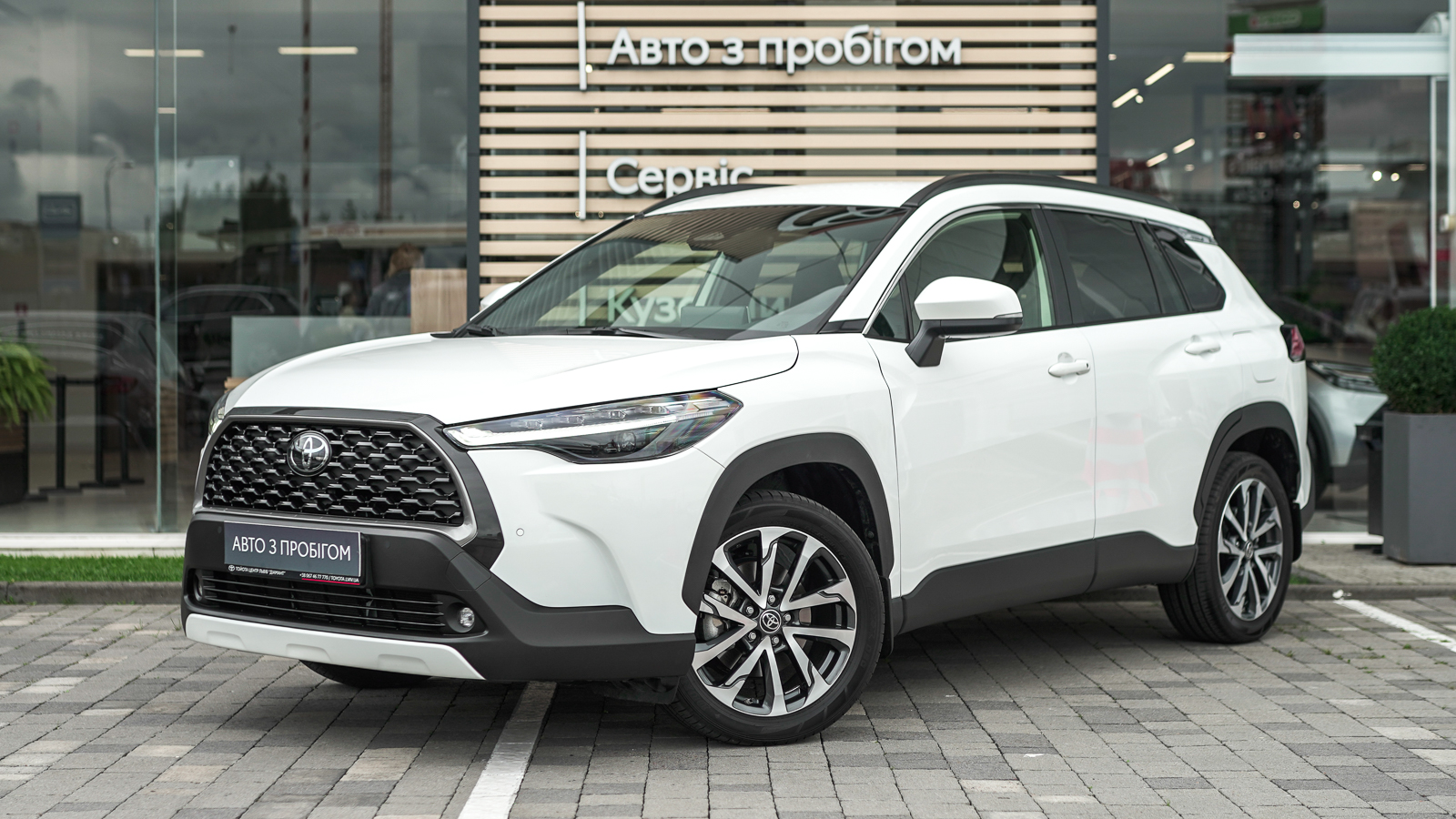 Toyota COROLLA CROSS 2024 року, Універсал, Тойота Центр Львів "Діамант", м.Львів | Фото № 1 Toyota COROLLA CROSS 2024 року з пробігом 15106 км, Універсал, Тойота Центр Львів "Діамант", м.Львів - 1510850 ГРН | Фото № 1