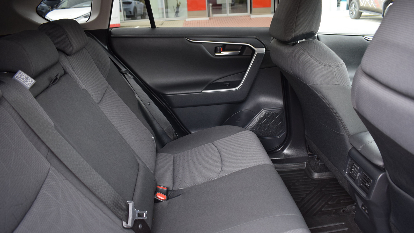 Toyota RAV4 2023 року, Універсал, Тойота Центр Житомир "Стар - Кар", м.Житомир | Фото № 7 Toyota RAV4 2023 року з пробігом 160239 км, Універсал, Тойота Центр Житомир "Стар - Кар", м.Житомир - 1183500 ГРН | Фото № 7