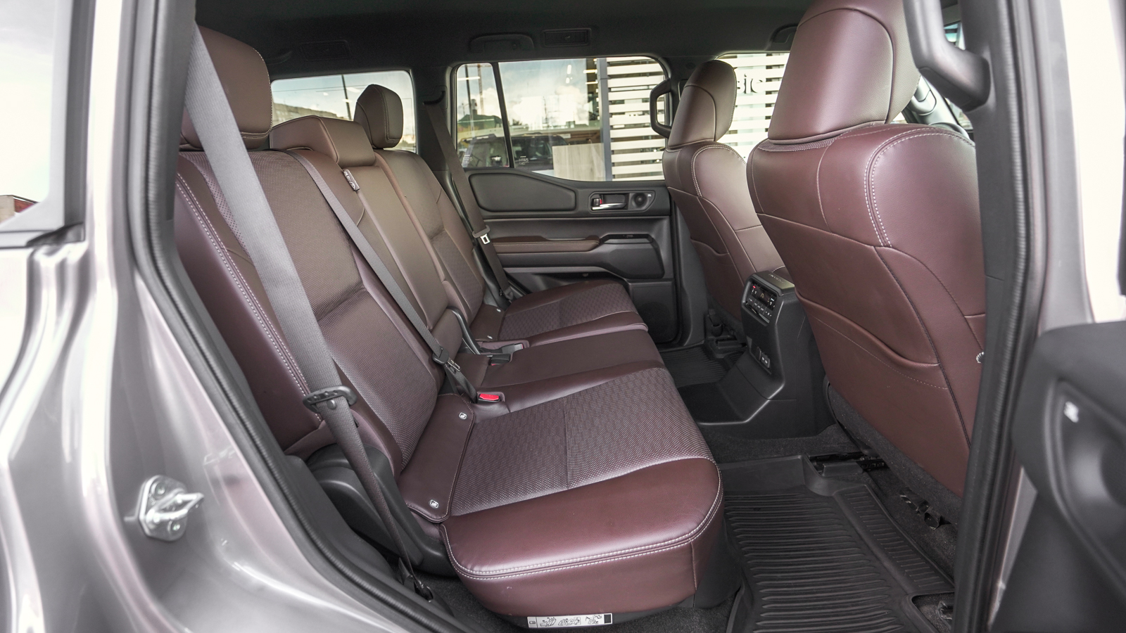 Toyota LAND CRUISER PRADO 2025 року, Універсал, Тойота Центр Львів "Діамант", м.Львів | Фото № 7 Toyota LAND CRUISER PRADO 2025 року з пробігом 33633 км, Універсал, Тойота Центр Львів "Діамант", м.Львів - 3134450 ГРН | Фото № 7