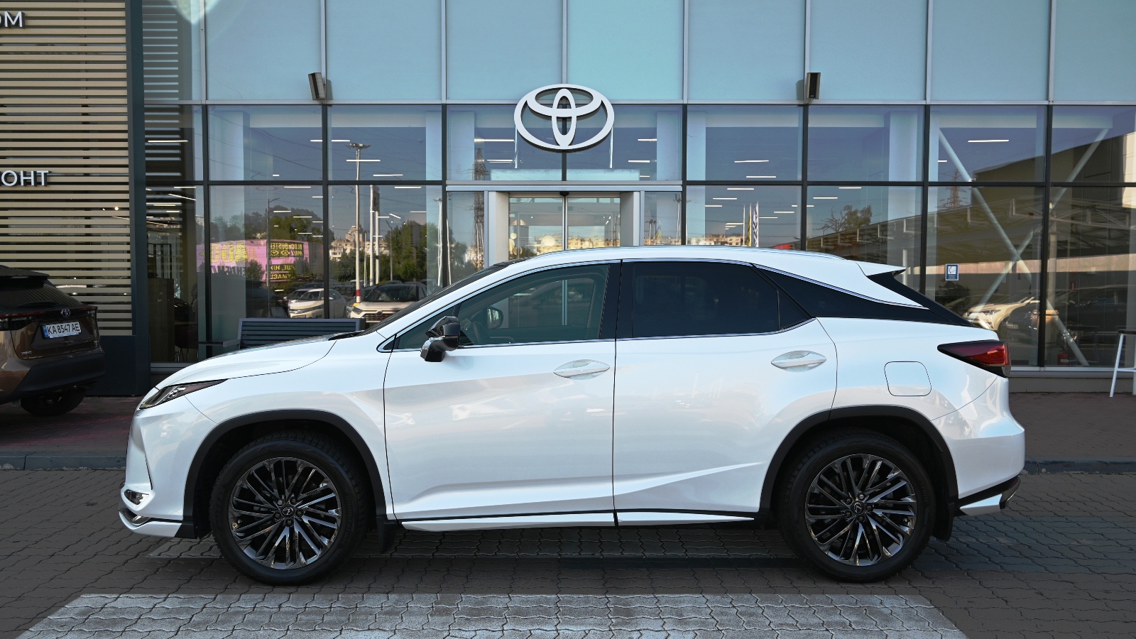 Lexus RX 2021 року, Універсал, Тойота Центр Київ "Сіті Плаза", м.Київ | Фото № 3 Lexus RX 2021 року з пробігом 36137 км, Універсал, Тойота Центр Київ "Сіті Плаза", м.Київ - 2204906 ГРН | Фото № 3