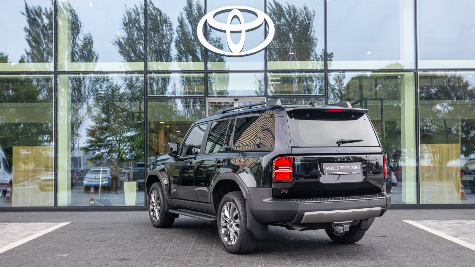 Toyota LAND CRUISER PRADO 2024 року з пробігом 29874 км, Універсал, Тойота Центр Дніпро "Алмаз Мотор" на Запорізькому шосе, м.Дніпро - 2500000 ГРН | Фото № 2