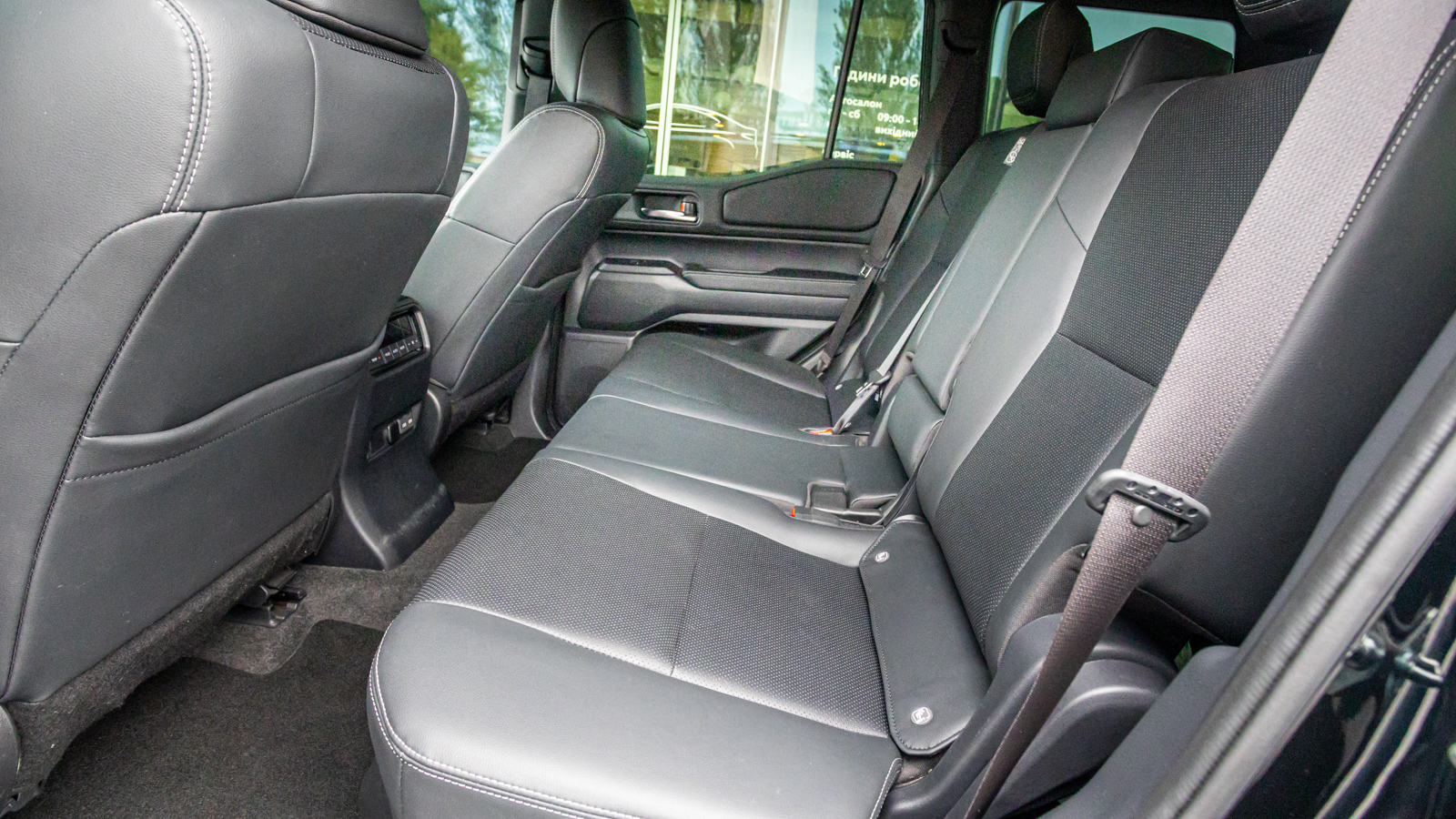 Toyota LAND CRUISER PRADO 2024 року з пробігом 29874 км, Універсал, Тойота Центр Дніпро "Алмаз Мотор" на Запорізькому шосе, м.Дніпро - 2500000 ГРН | Фото № 13