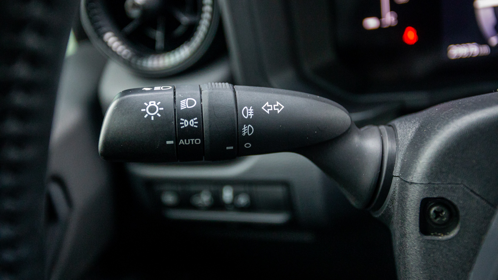Toyota LAND CRUISER PRADO 2024 року з пробігом 29874 км, Універсал, Тойота Центр Дніпро "Алмаз Мотор" на Запорізькому шосе, м.Дніпро - 2500000 ГРН | Фото № 27