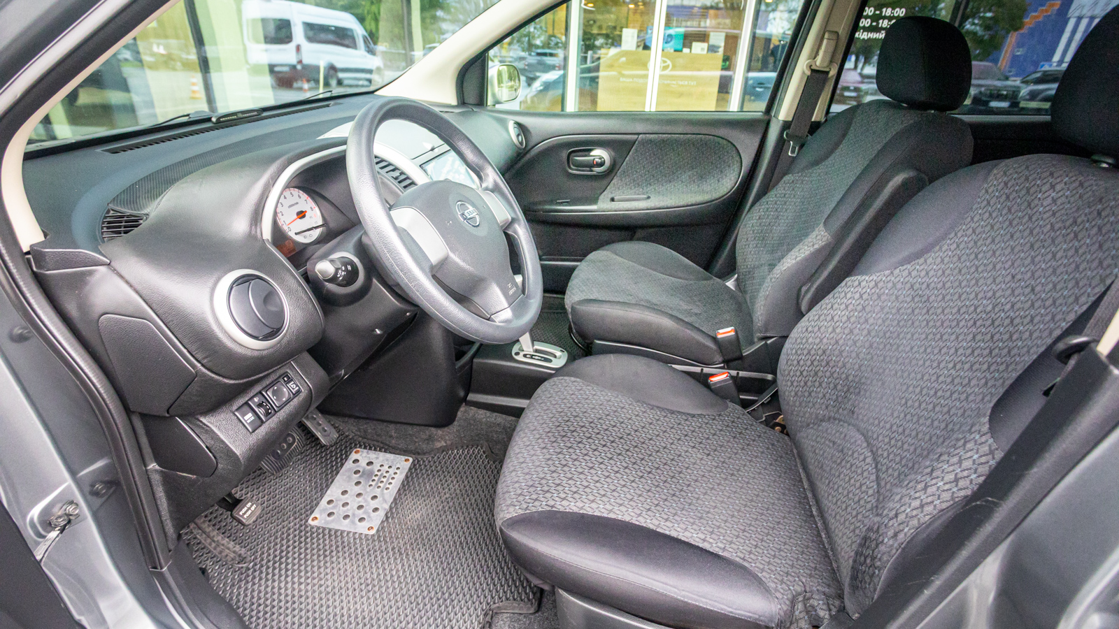Інші авто NISSAN NOTE 2012 року, Хетчбек, Тойота Центр Дніпро "Алмаз Мотор" на Запорізькому шосе, м.Дніпро | Фото № 13 Інші авто NISSAN NOTE 2012 року з пробігом 65608 км, Хетчбек, Тойота Центр Дніпро "Алмаз Мотор" на Запорізькому шосе, м.Дніпро - 350000 ГРН | Фото № 13