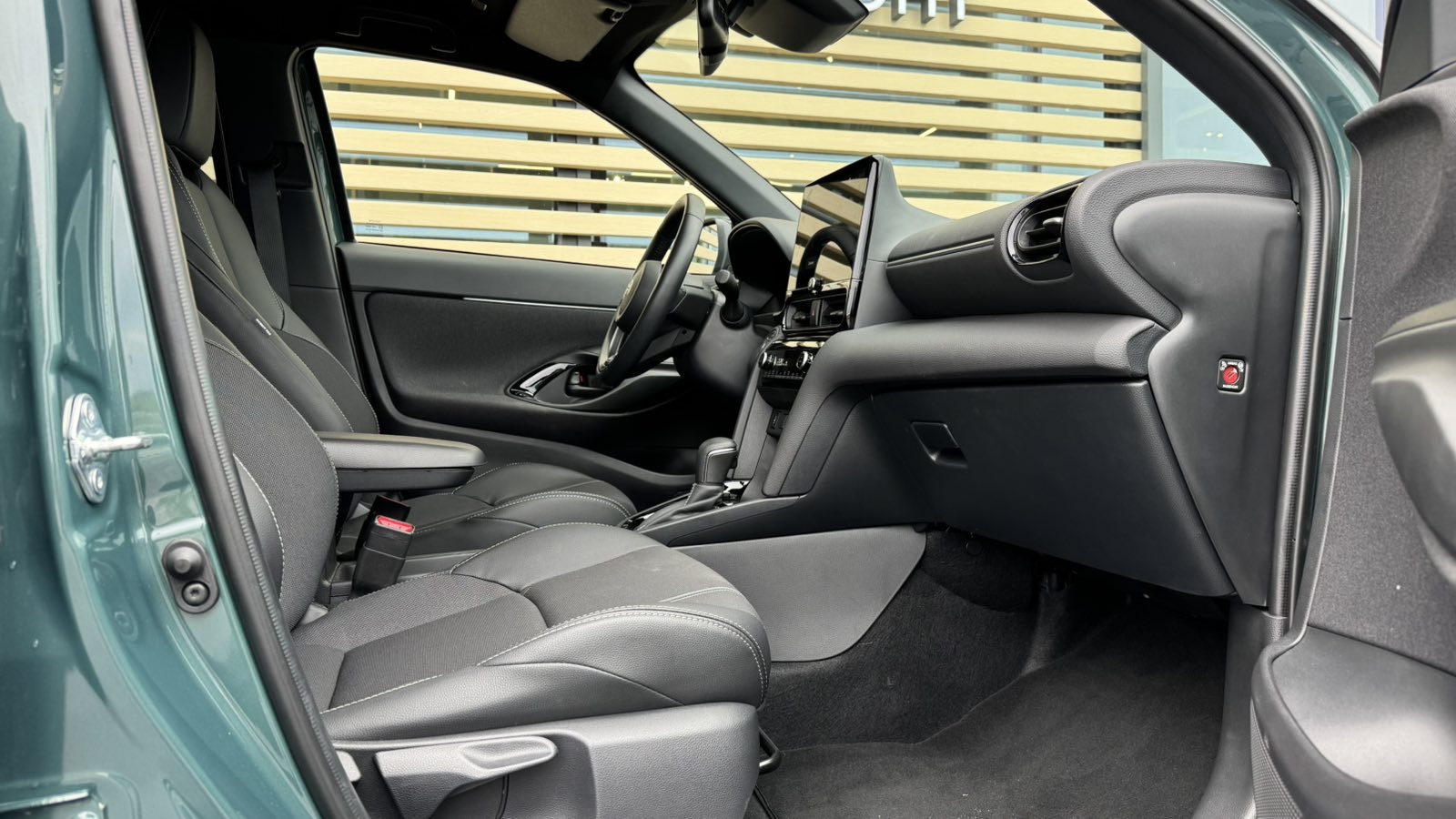 Toyota YARIS CROSS 2025 року з пробігом 5785 км, Хетчбек, Тойота Центр Ужгород "Карат Мотор", м.Ужгород - 1430270 ГРН | Фото № 6