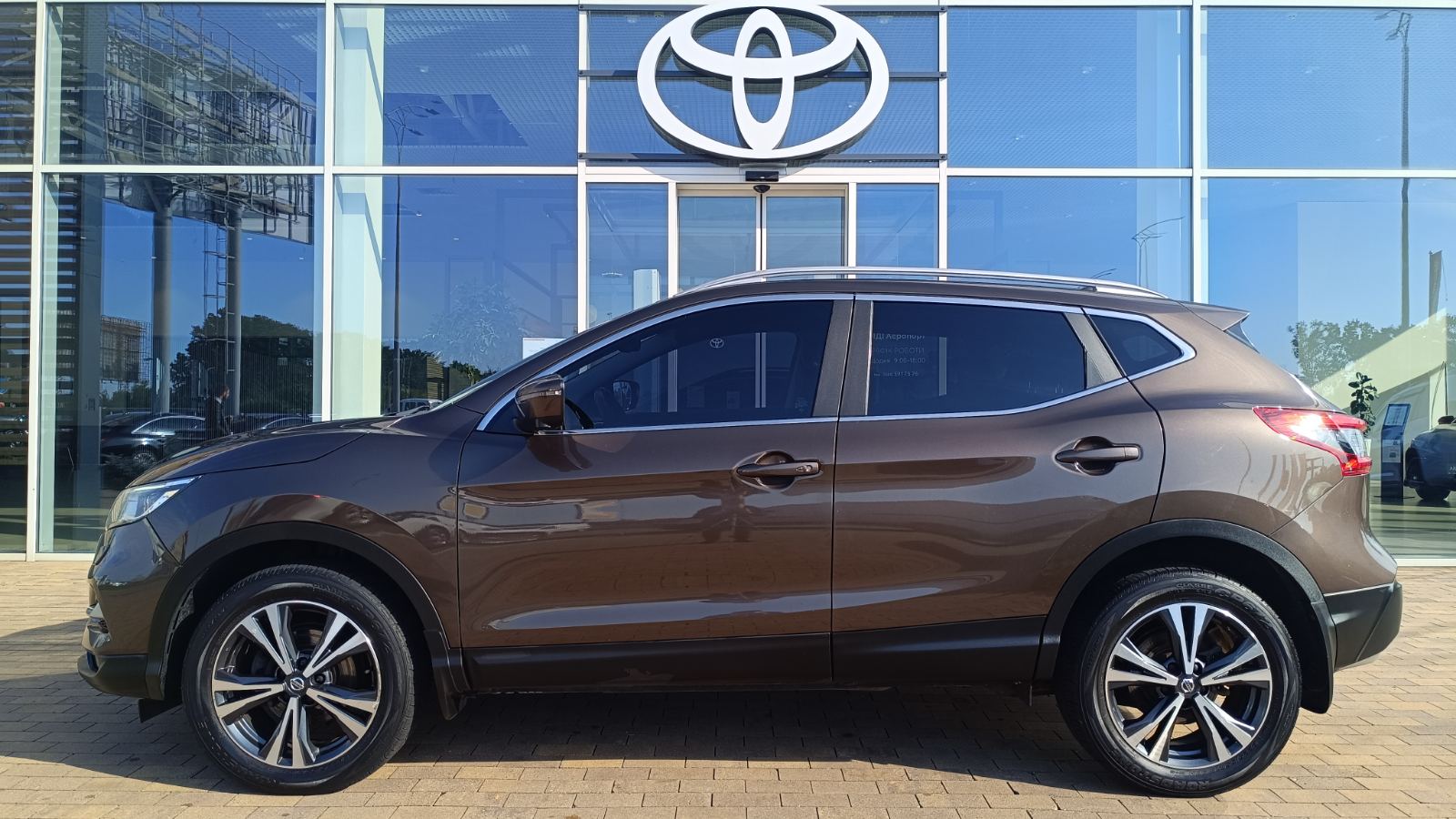 Інші авто NISSAN QASHQAI 2018 року, Універсал, Тойота Центр Київ "ВІДІ Аеропорт", м.Київ | Фото № 3 Інші авто NISSAN QASHQAI 2018 року з пробігом 128053 км, Універсал, Тойота Центр Київ "ВІДІ Аеропорт", м.Київ - 750000 ГРН | Фото № 3
